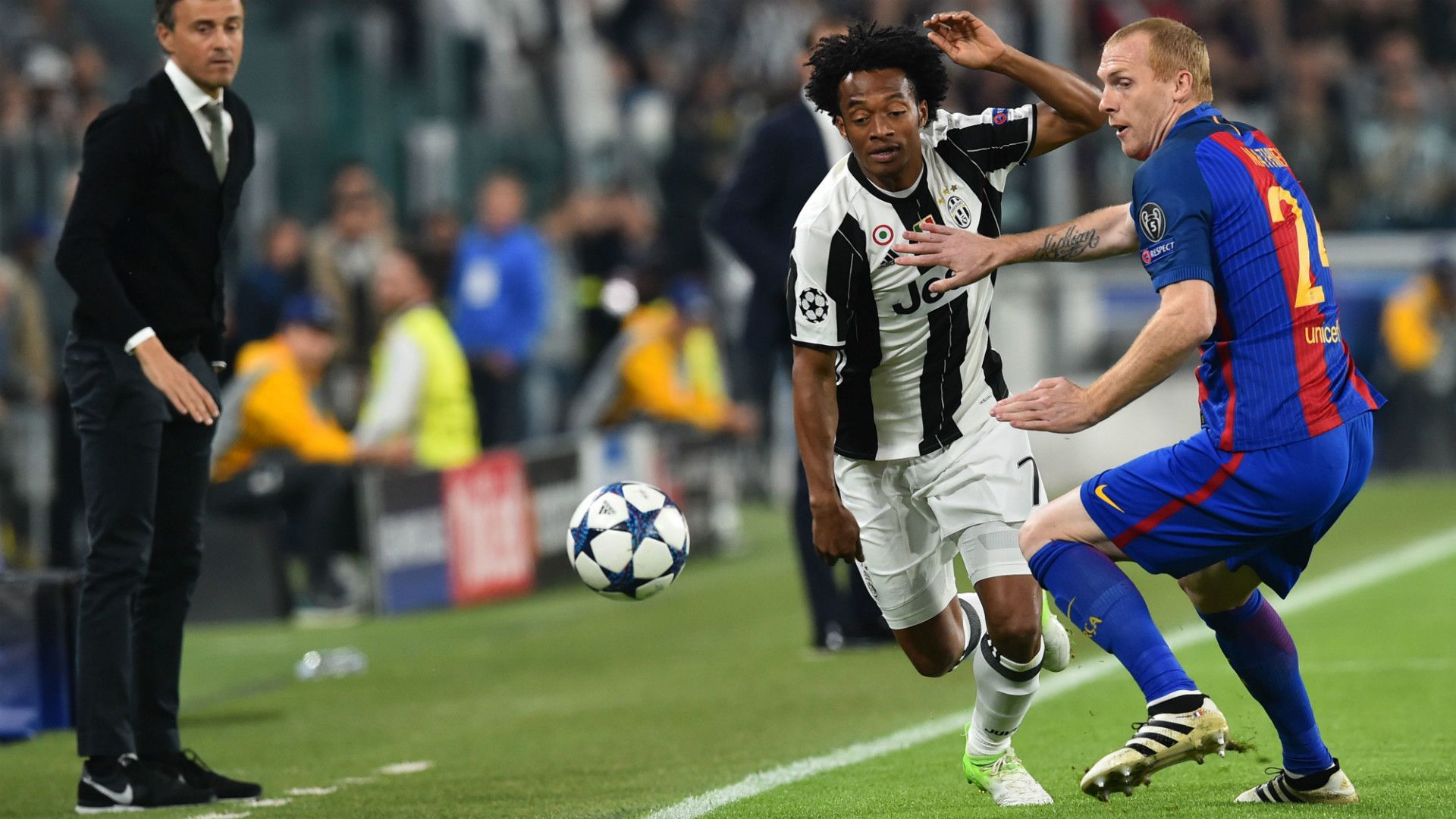 Juan Cuadrado Jeremy Mathieu Juventus Barcelona
