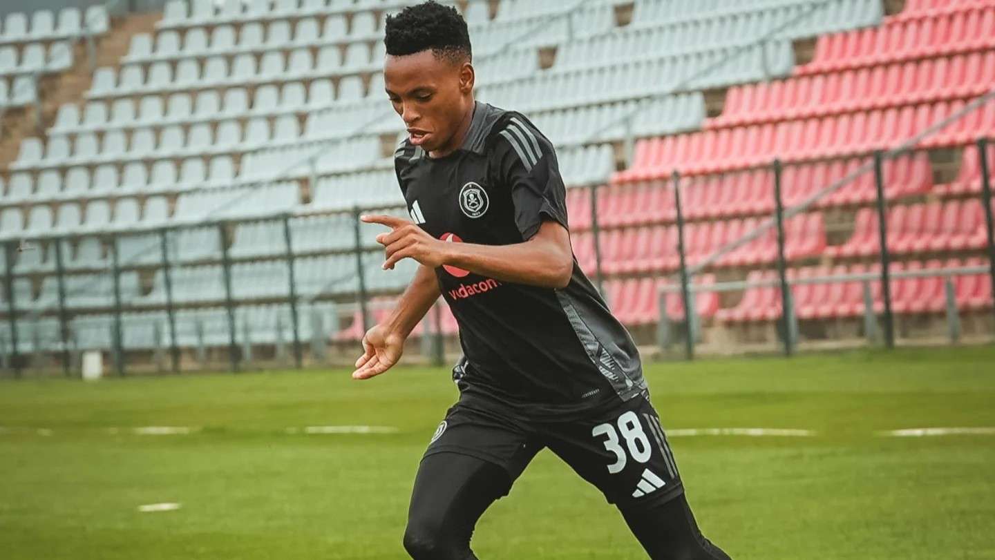 Relebohile Mofokeng, Orlando Pirates