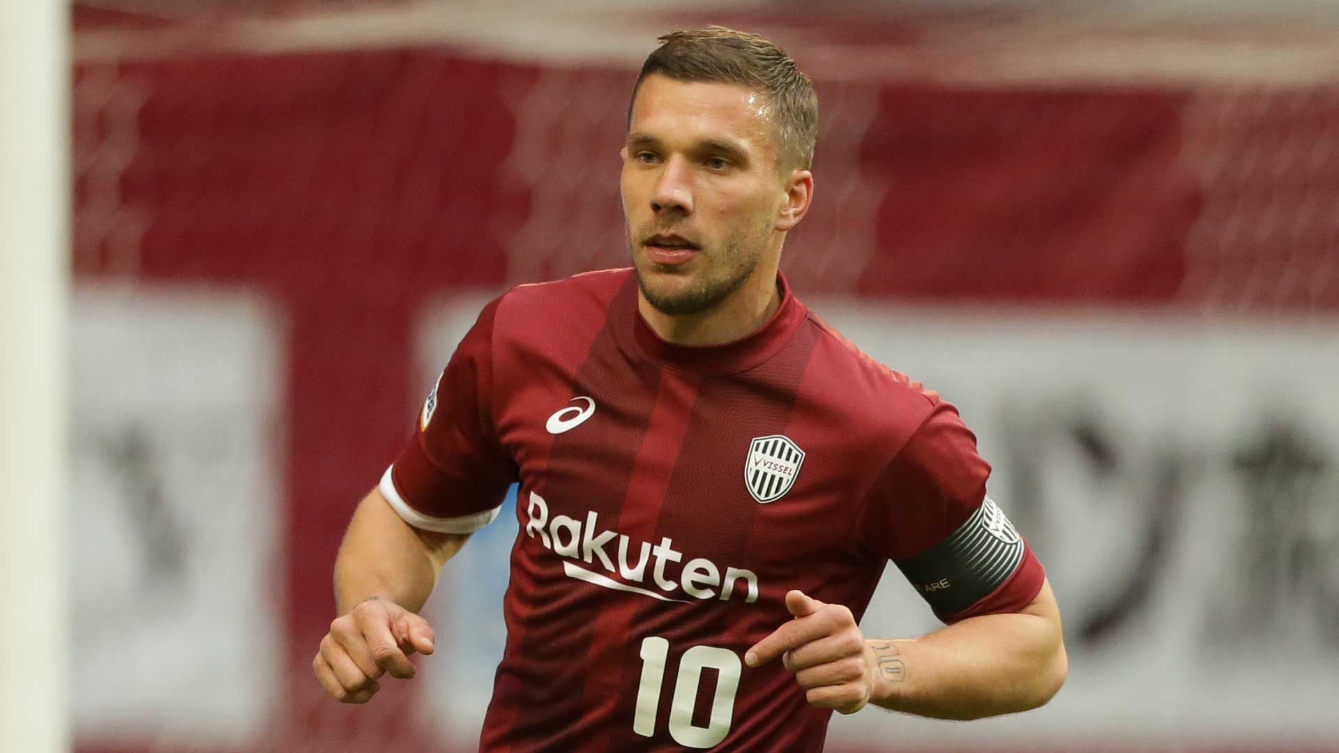 2018-03-07-kobe-LUKAS PODOLSKI