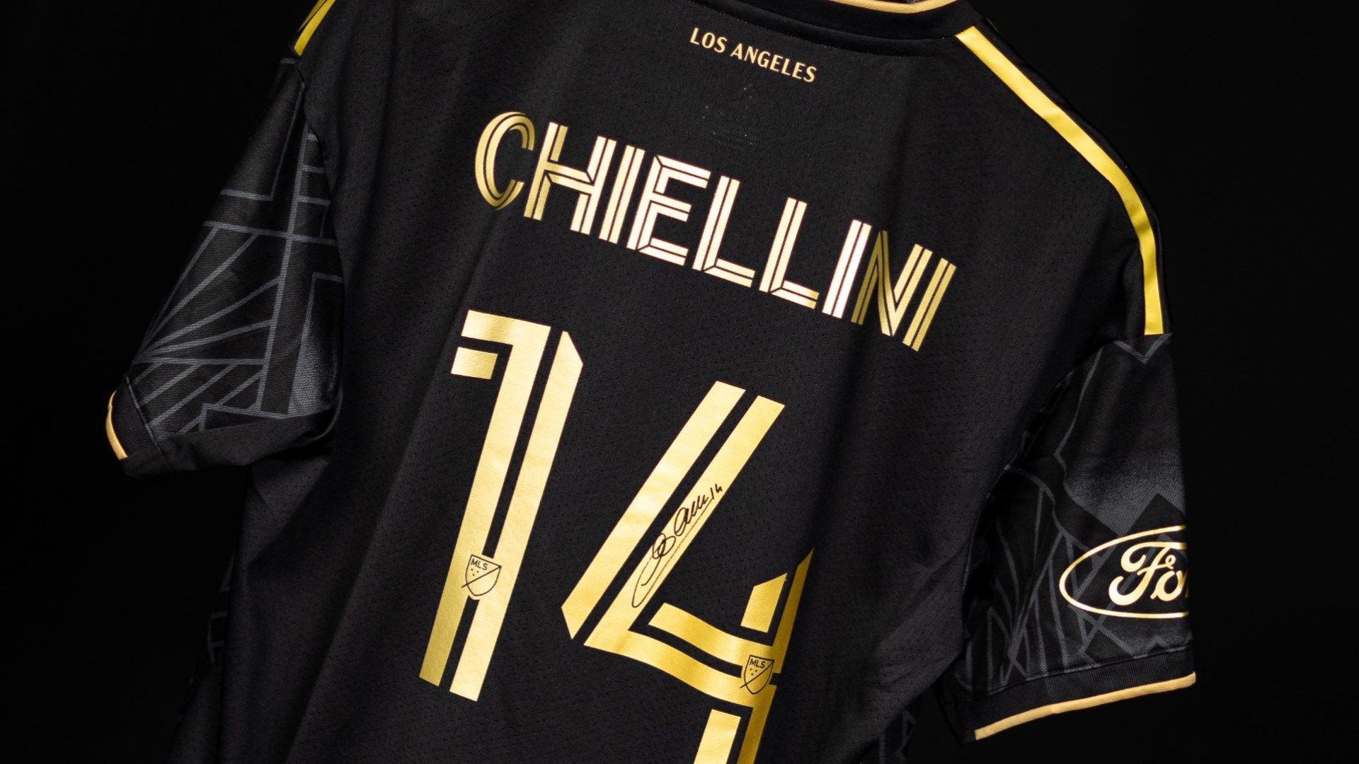 Chiellini shirt