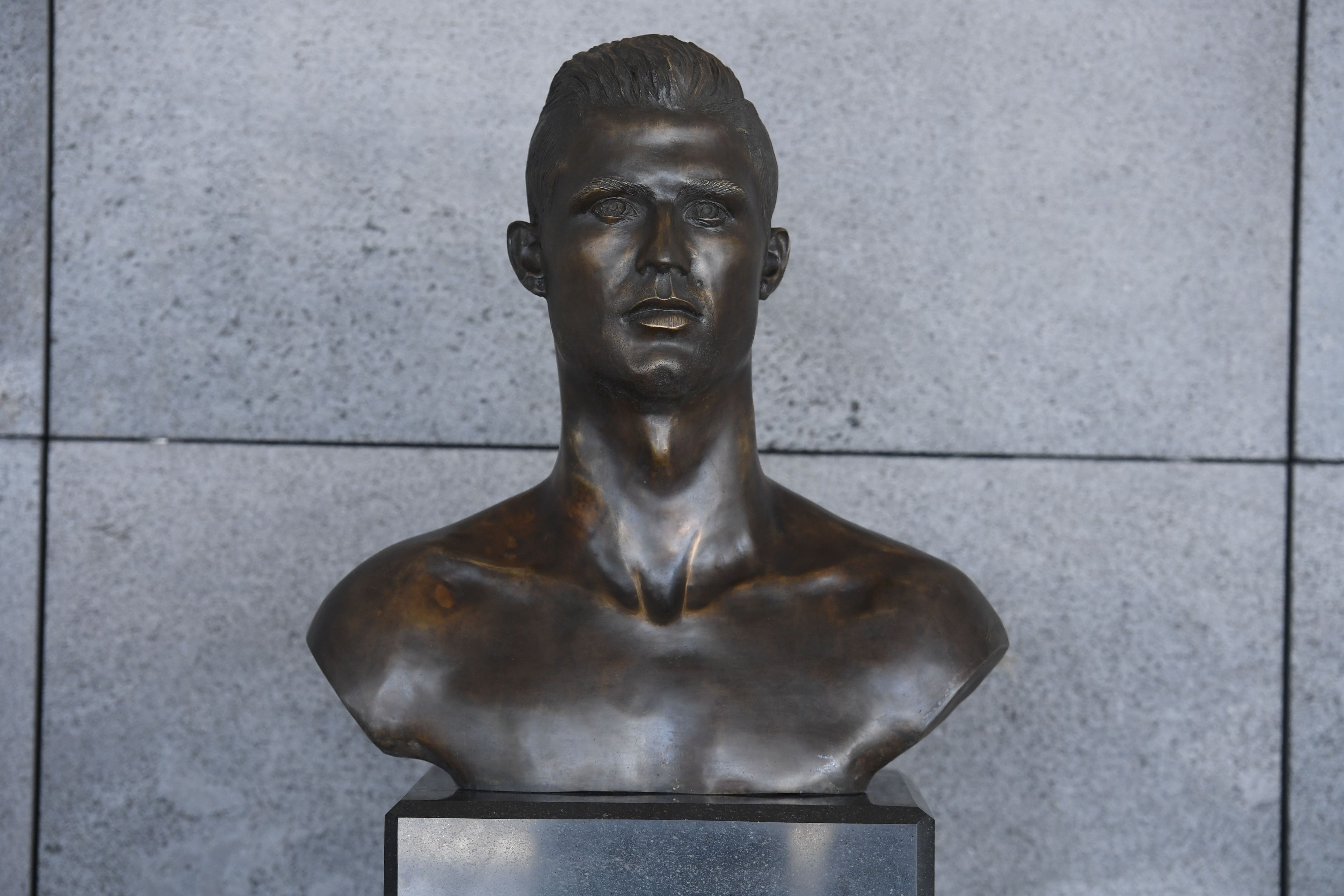 Cristiano Ronaldo's new statue