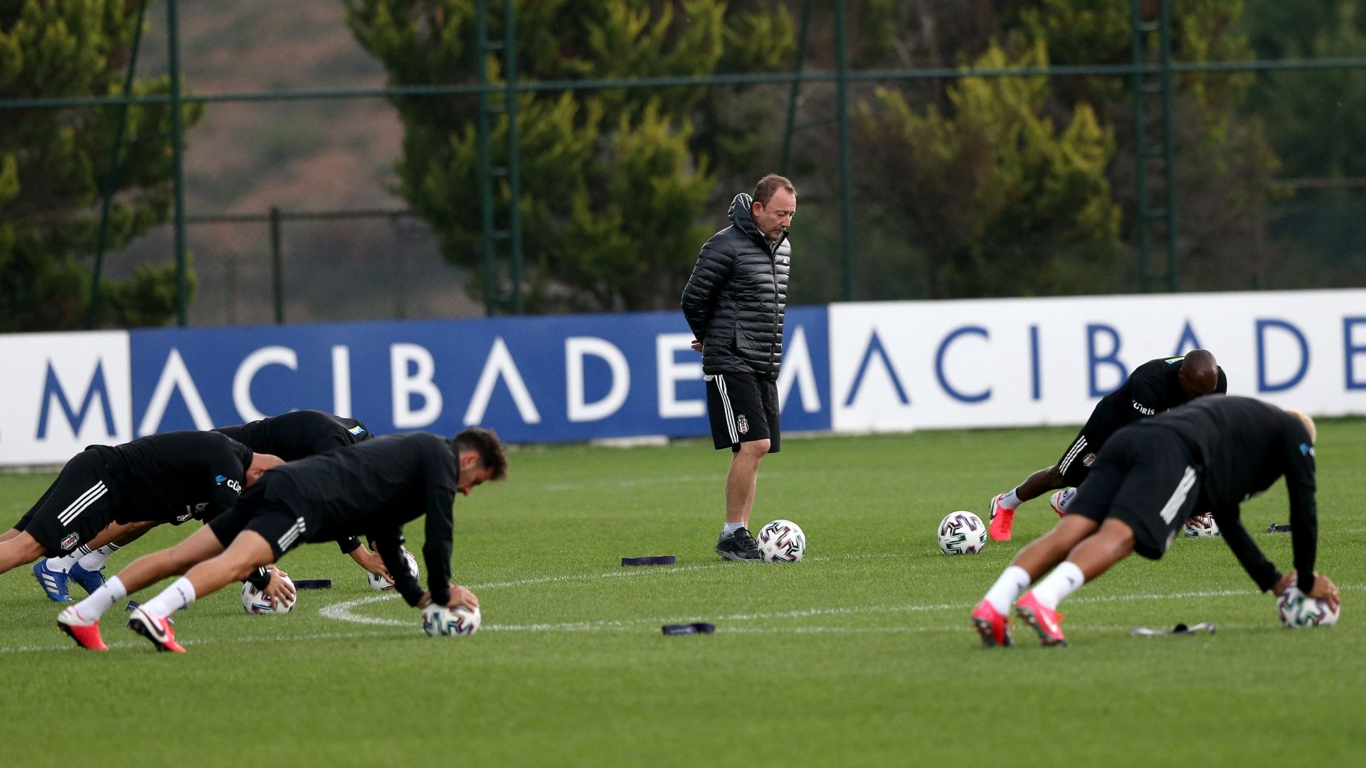 besiktas antrenman 18102020