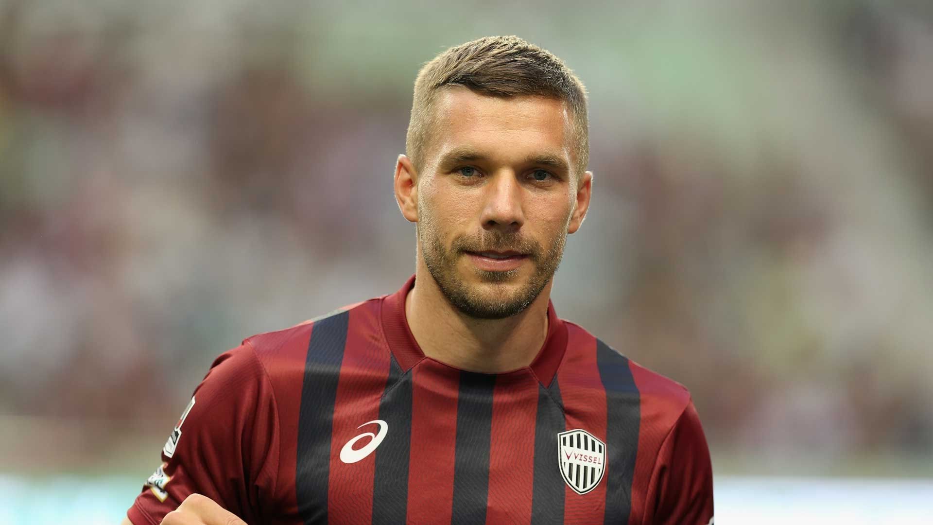 2017-07-29-kobe-lukas podolski