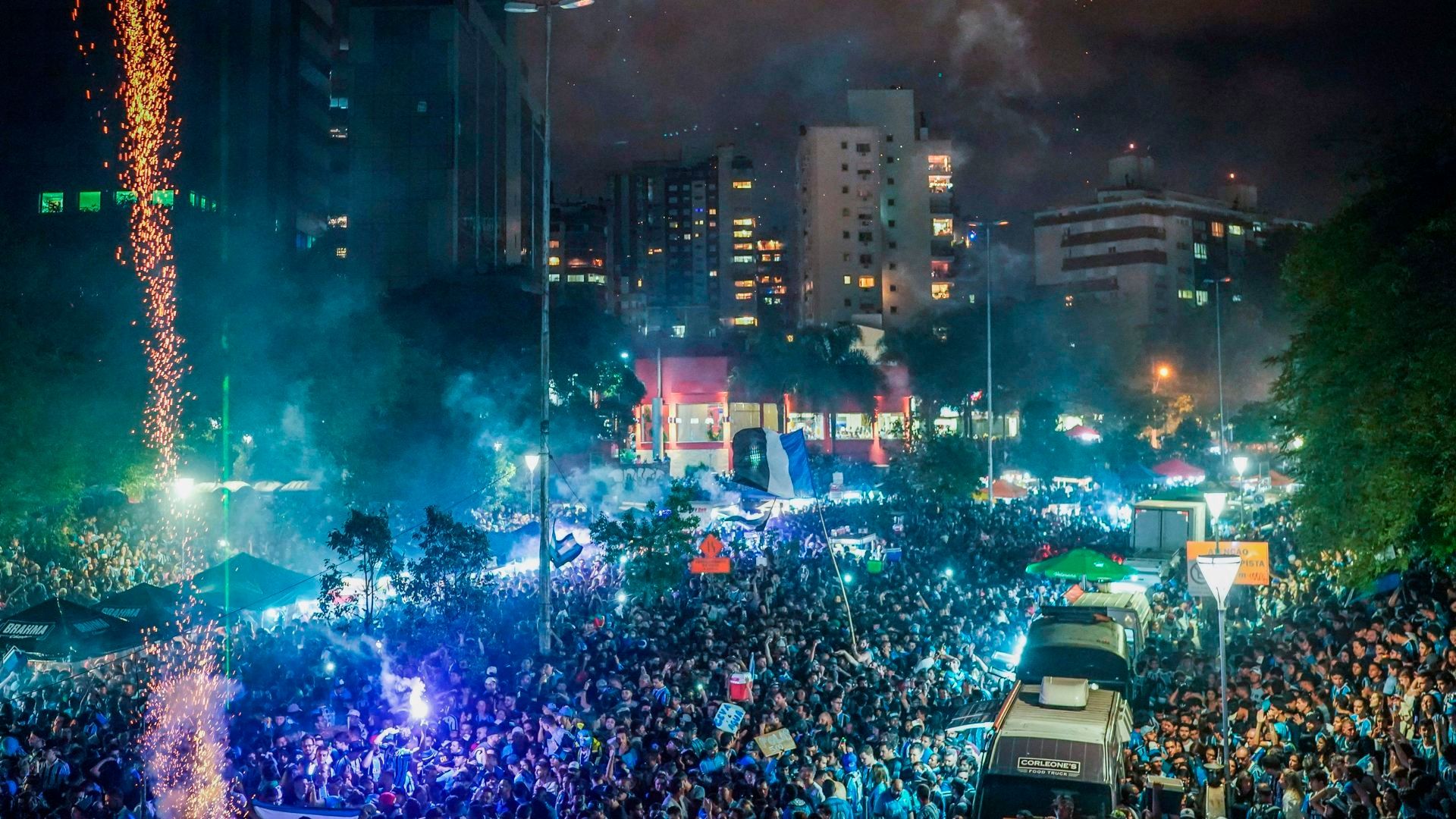Gremio torcida Porto Alegre Final Copa Libertadores 29112017