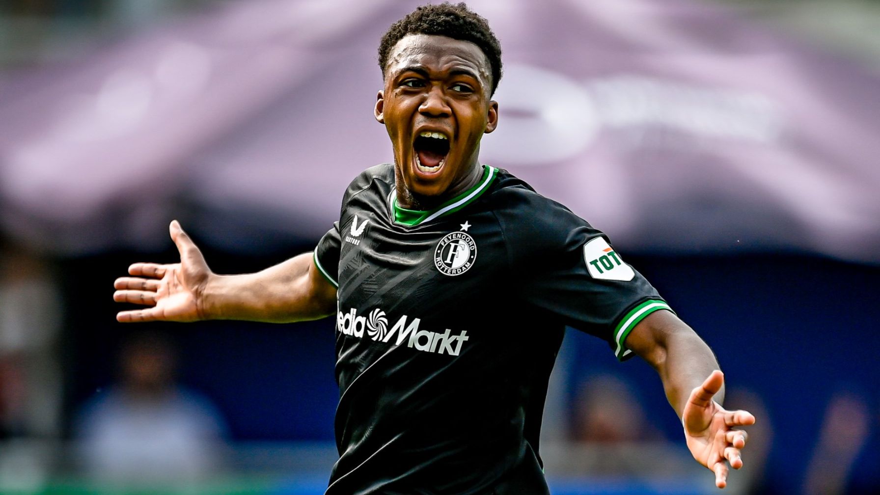 Antoni Milambo Feyenoord 2024-25