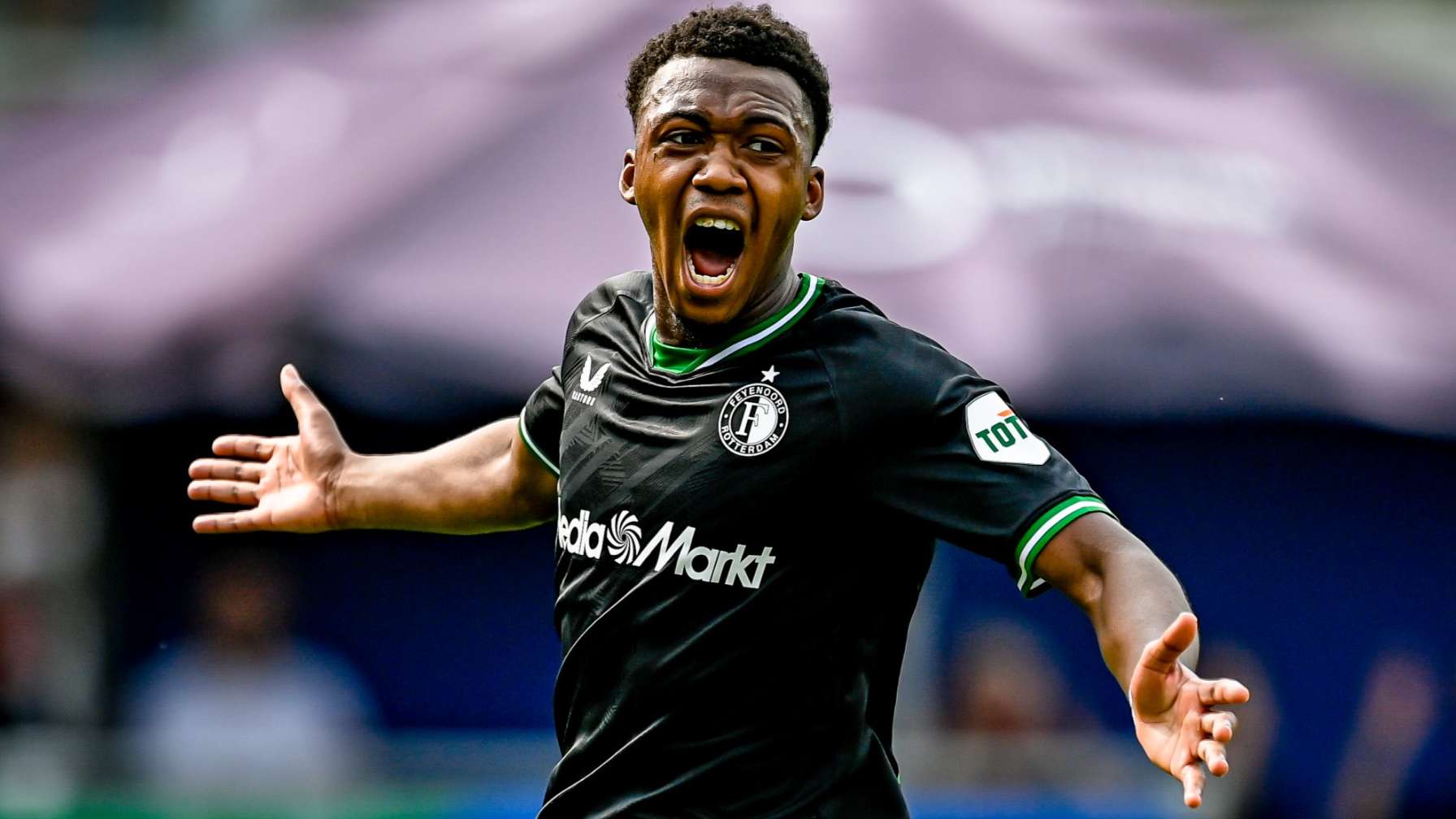 Antoni Milambo Feyenoord 2024-25