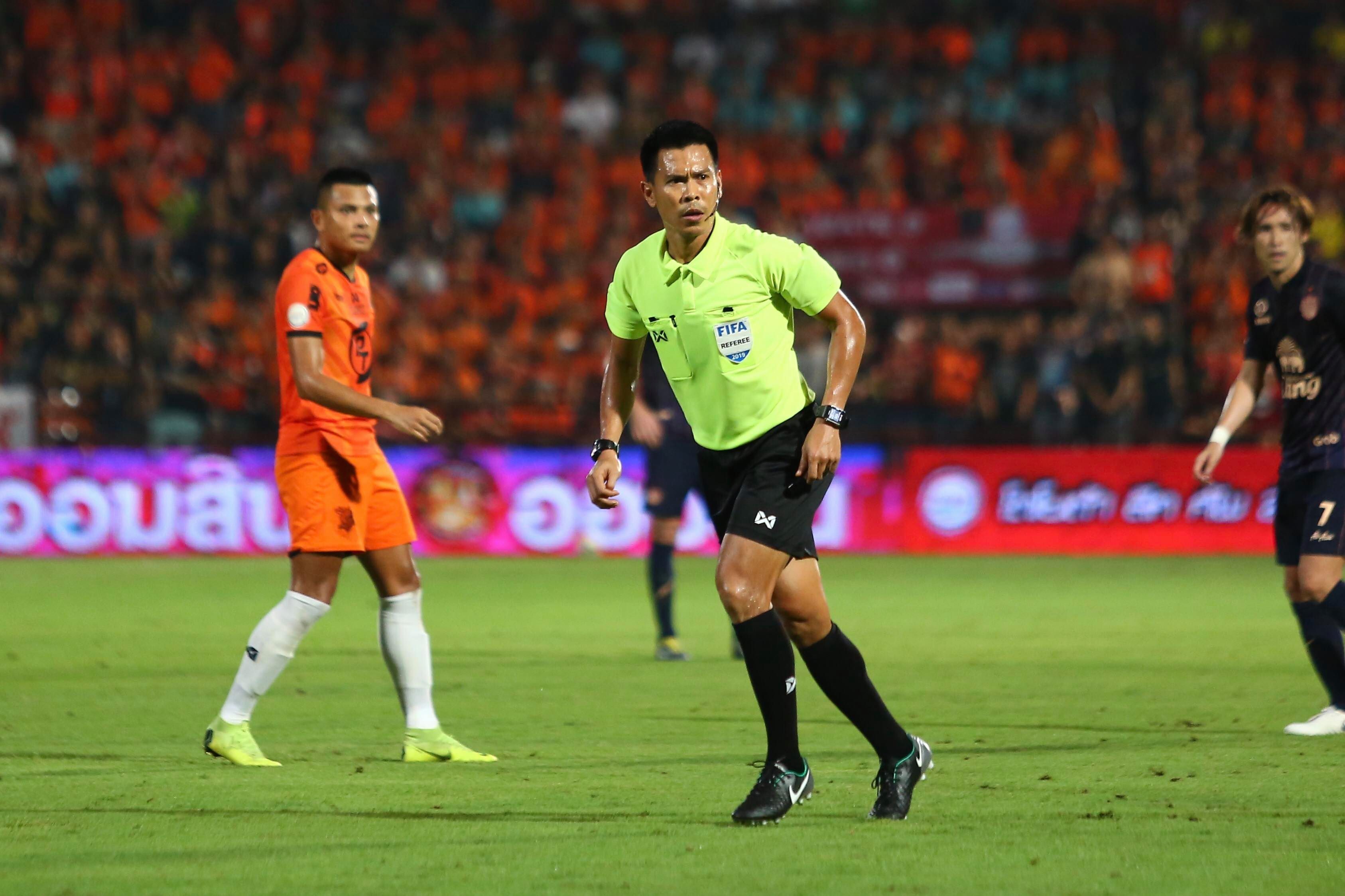 นายมงคลชัย เพชรศรี