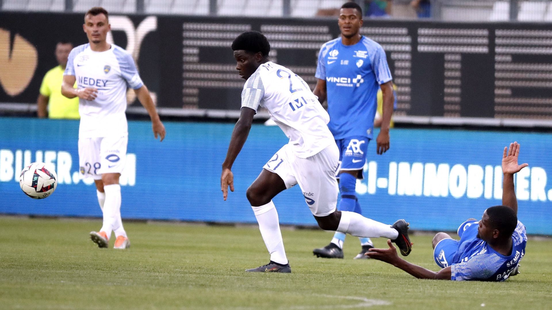 ONLY GERMANY Eliezer Mayenda Sochaux