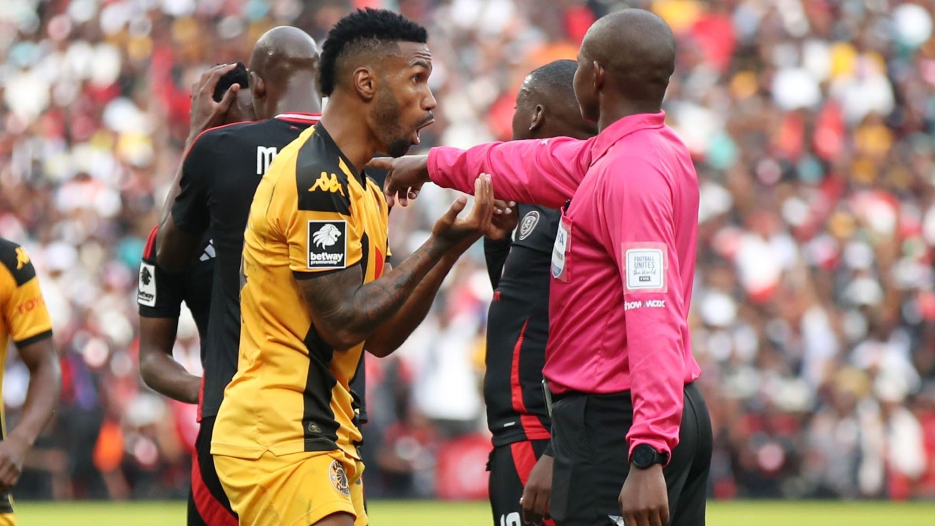 Kaizer Chiefs defender Inacio Miguel not mincing words to Nasreddine Nabi  despite costly sushipensions - 'If you don't want me to do that, don't put  me to play because I will do