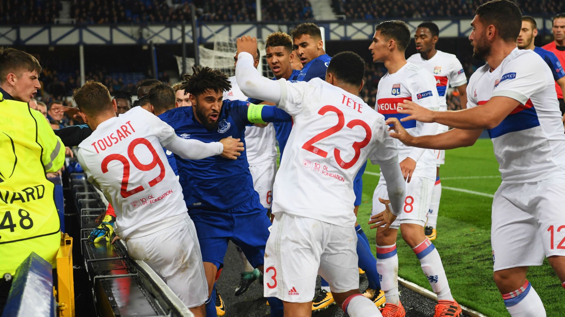 Everton Lyon Europa League