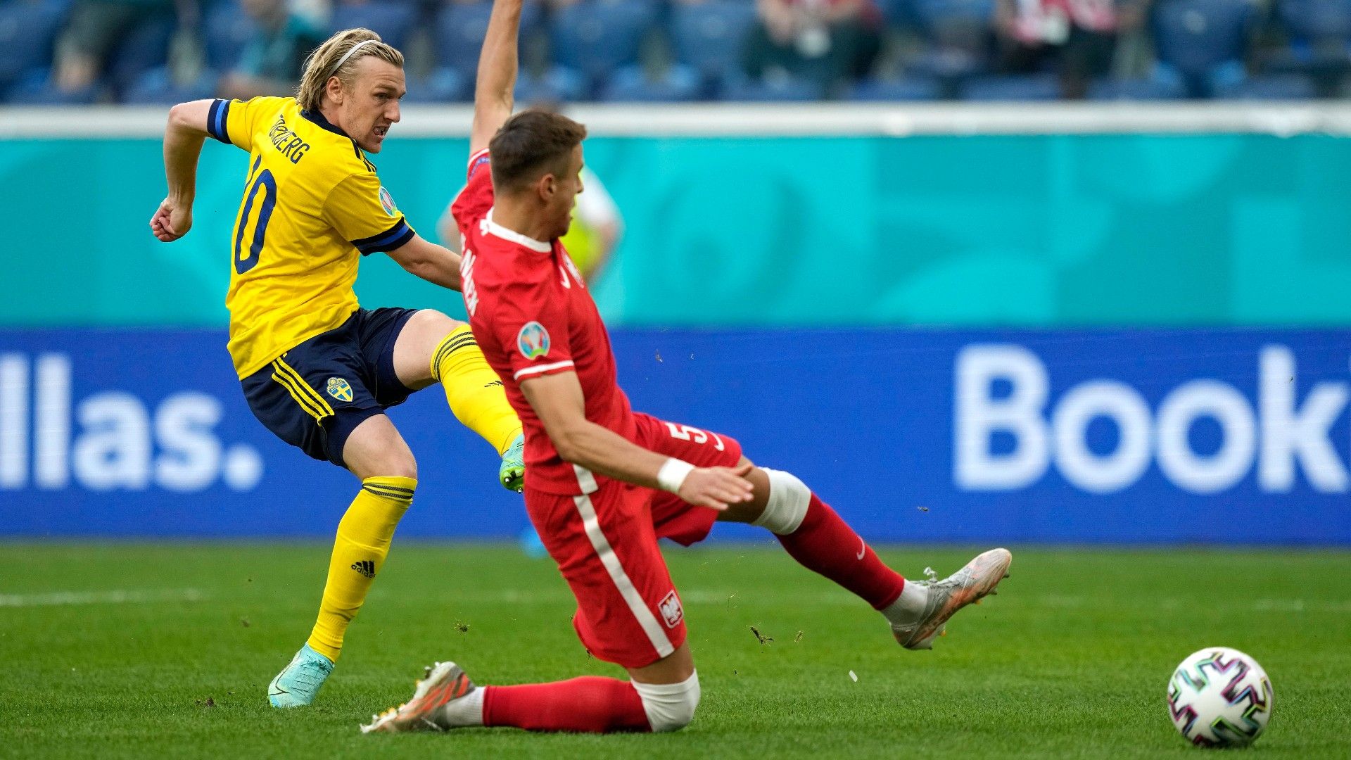 Emil Forsberg Sweden vs Poland Euro 2020