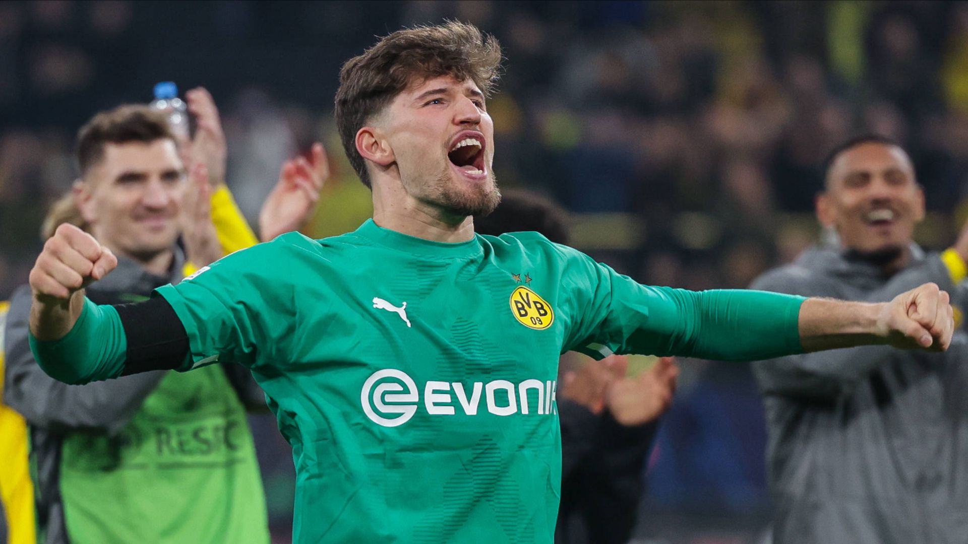 ONLY GERMANY Gregor Kobel Borussia Dortmund 2023