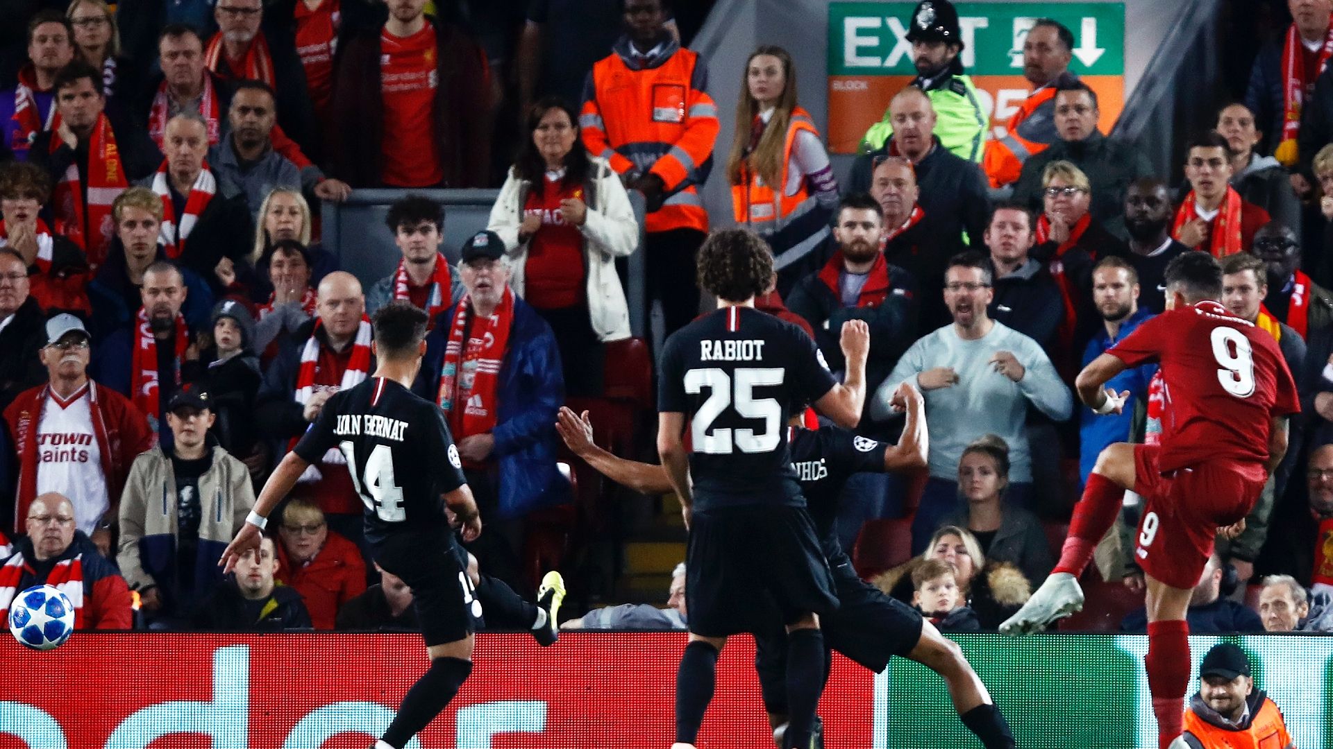 Roberto Firmino Liverpool PSG 2018