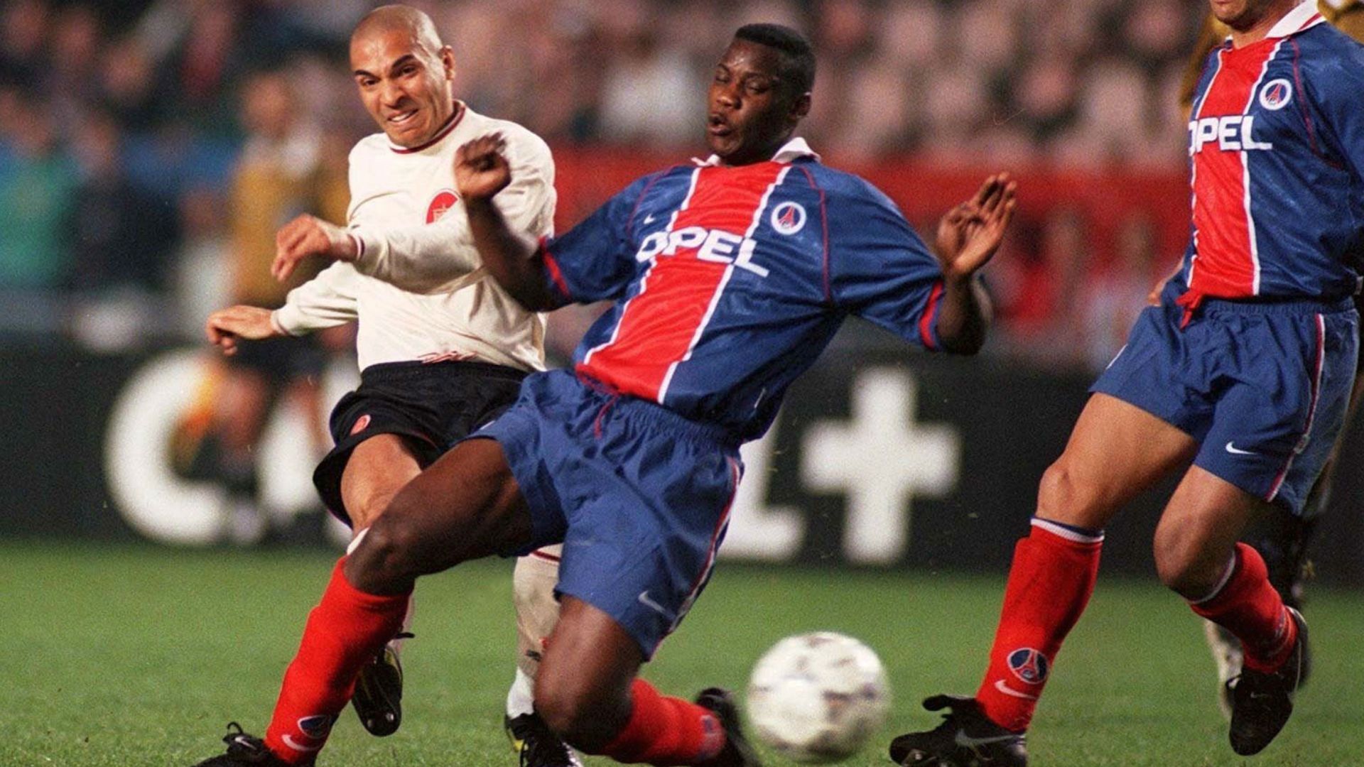 Bruno N'Gotty Stan Collymore Paris SG Liverpool Cup of Winners Cup 10041997