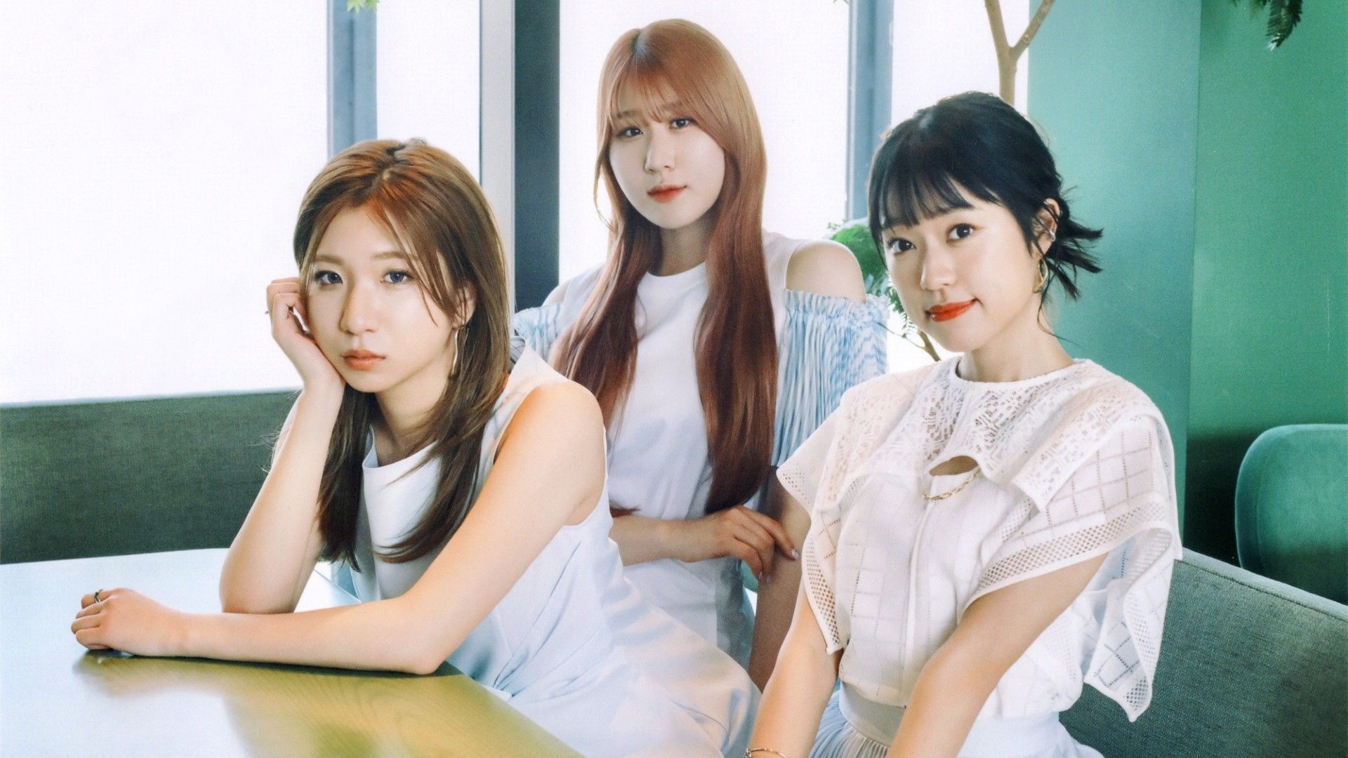 2022-916Little Glee Monster