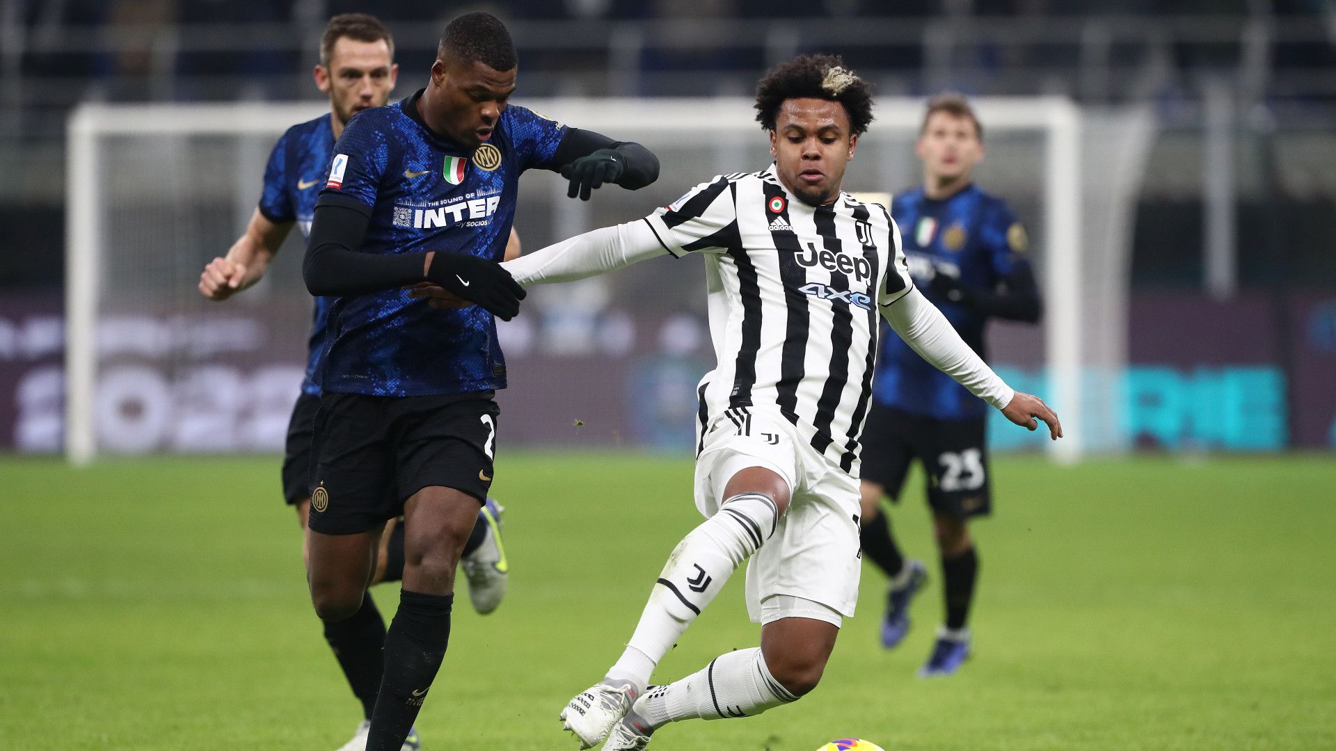 Dumfries McKennie Inter Juventus Supercoppa Italiana