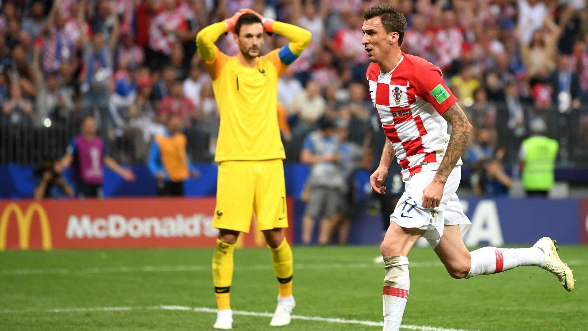 Hugo Mandzukic  Lloris France Croatia World Cup 2018 Final 15072018