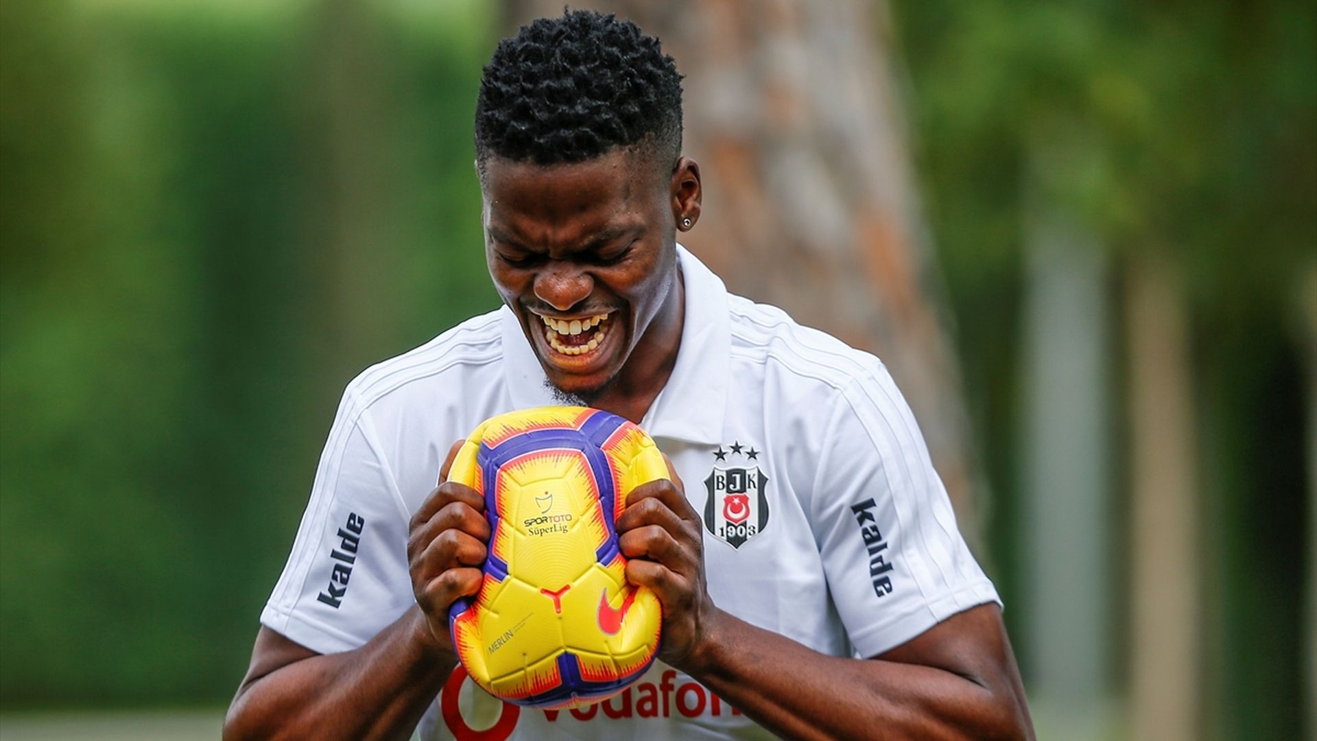 Nicolas Isimat-Mirin Besiktas