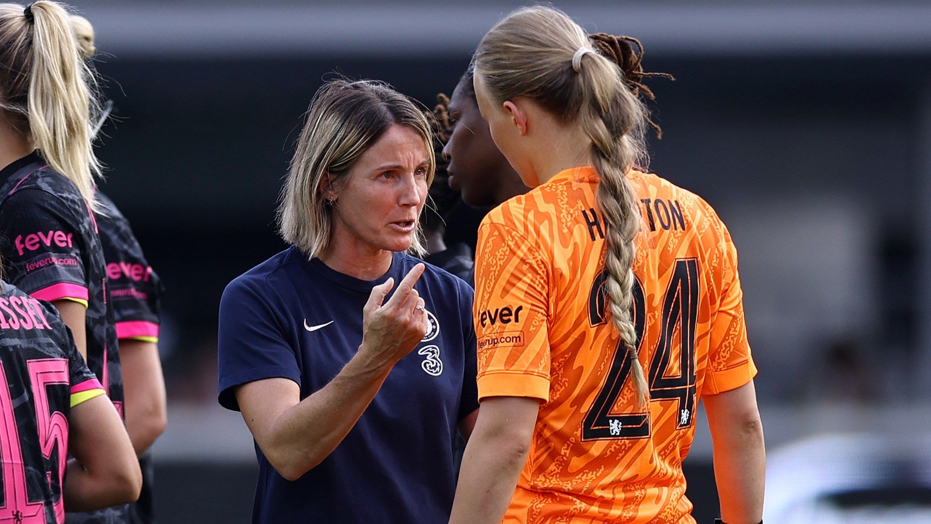 Sonia Bompastor Hannah Hampton Chelsea Women 2024-25