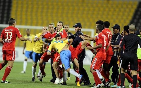 Clash between Anderson Nene & Houssine Kharja @ Qatar Stars Cup