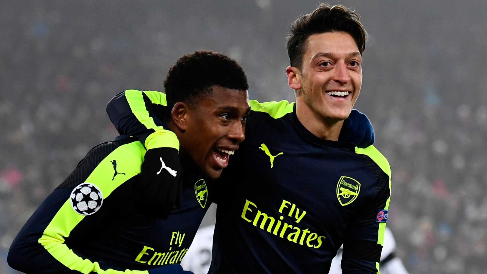 Mesut Ozil Alex Iwobi