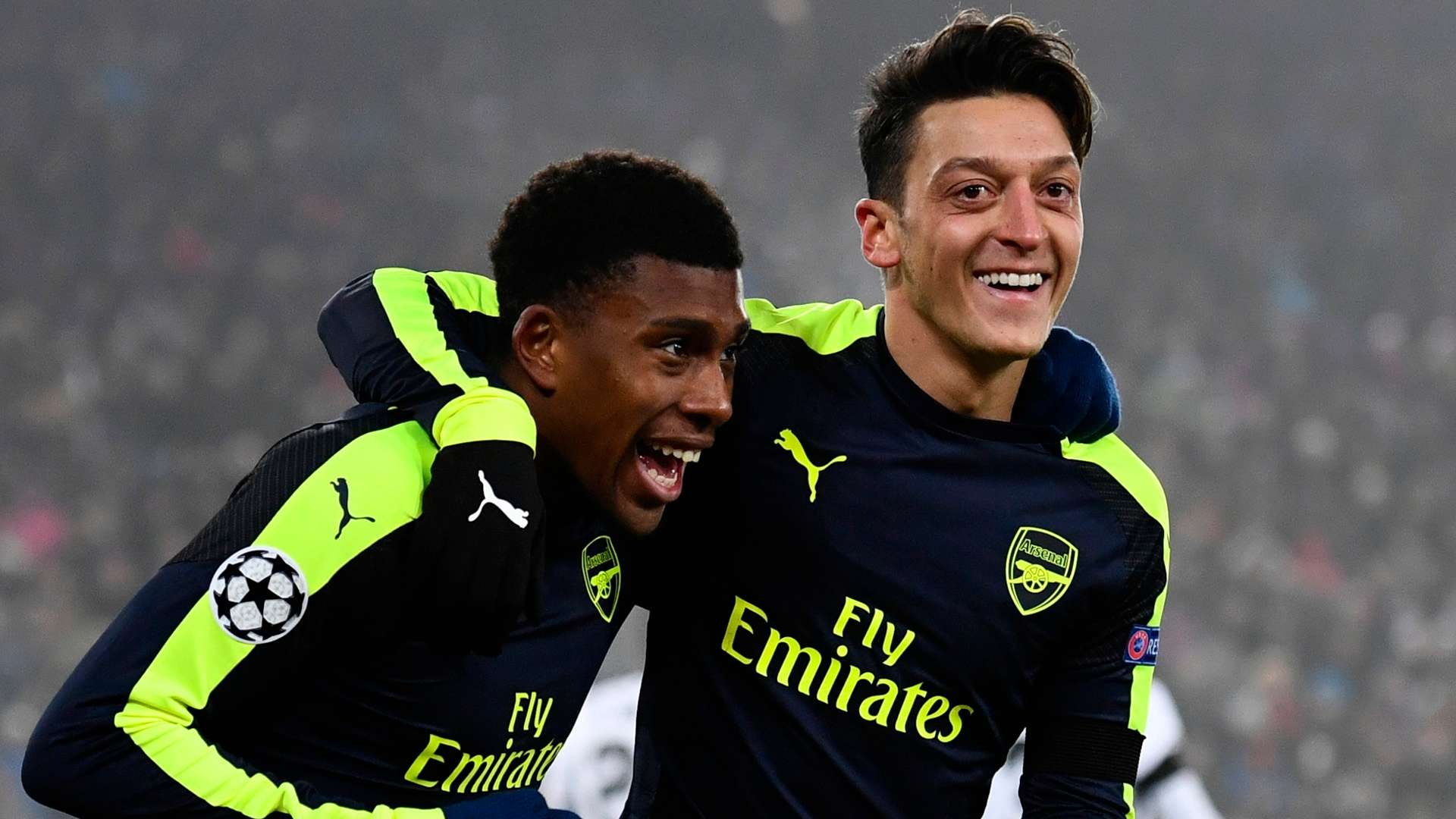 Mesut Ozil Alex Iwobi