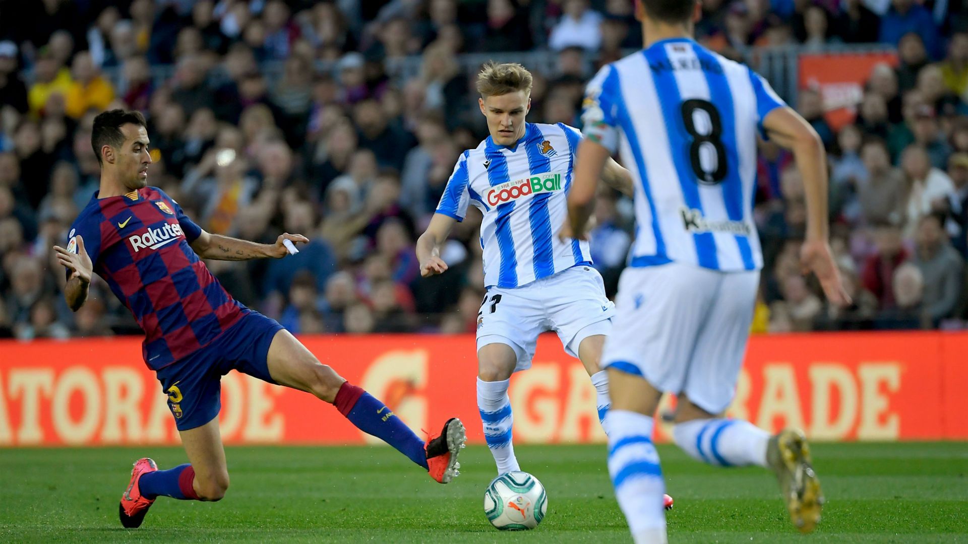Busquets Odegaard Barcelona Real Sociedad LaLiga