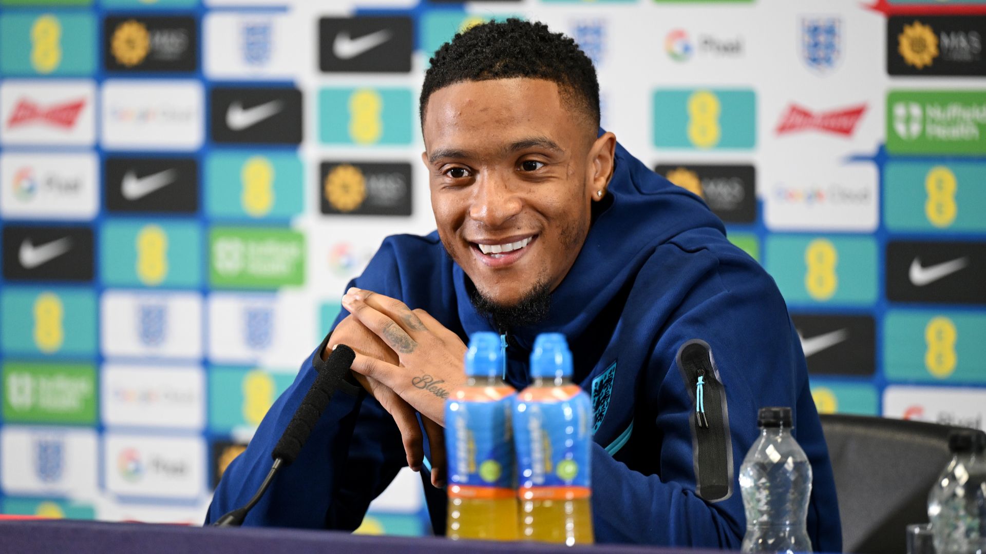 Ezri Konsa England 2023