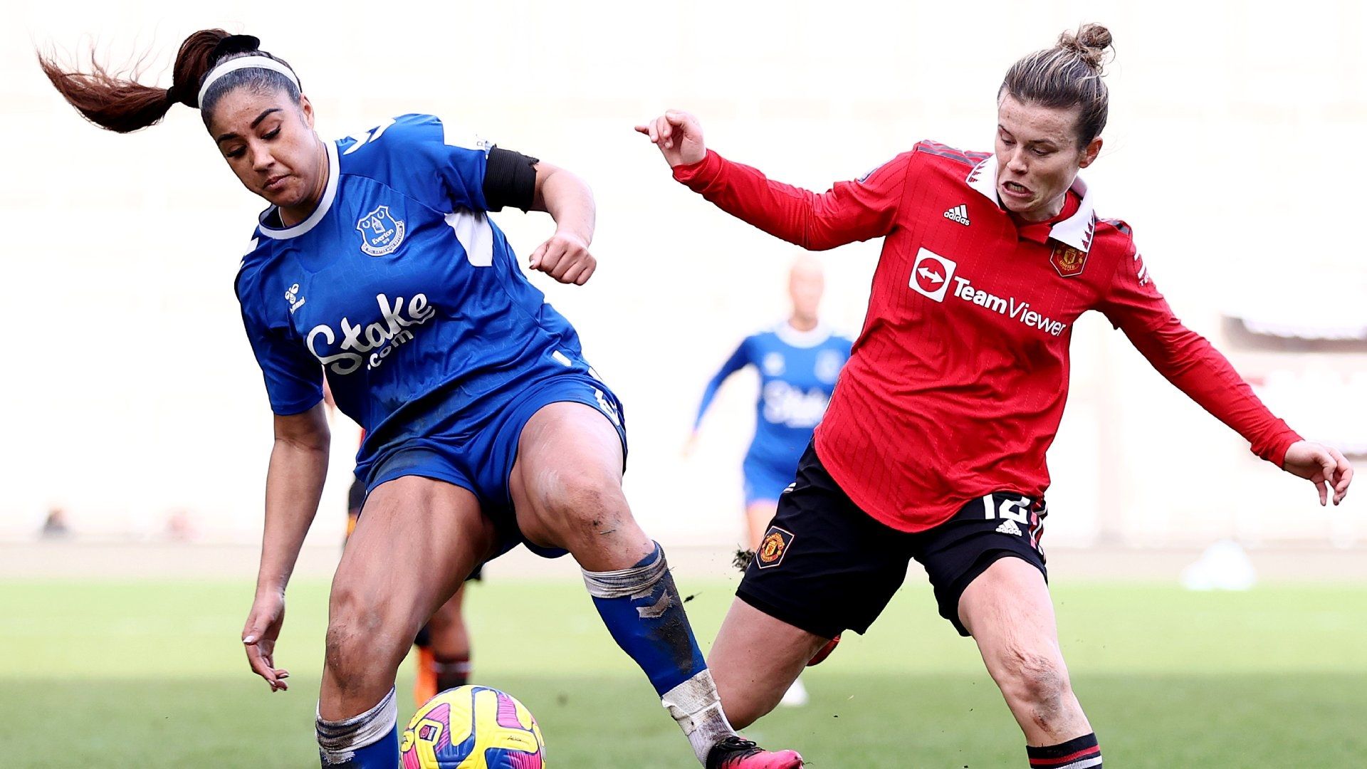 Gabby George Everton Women Manchester United 2022-23