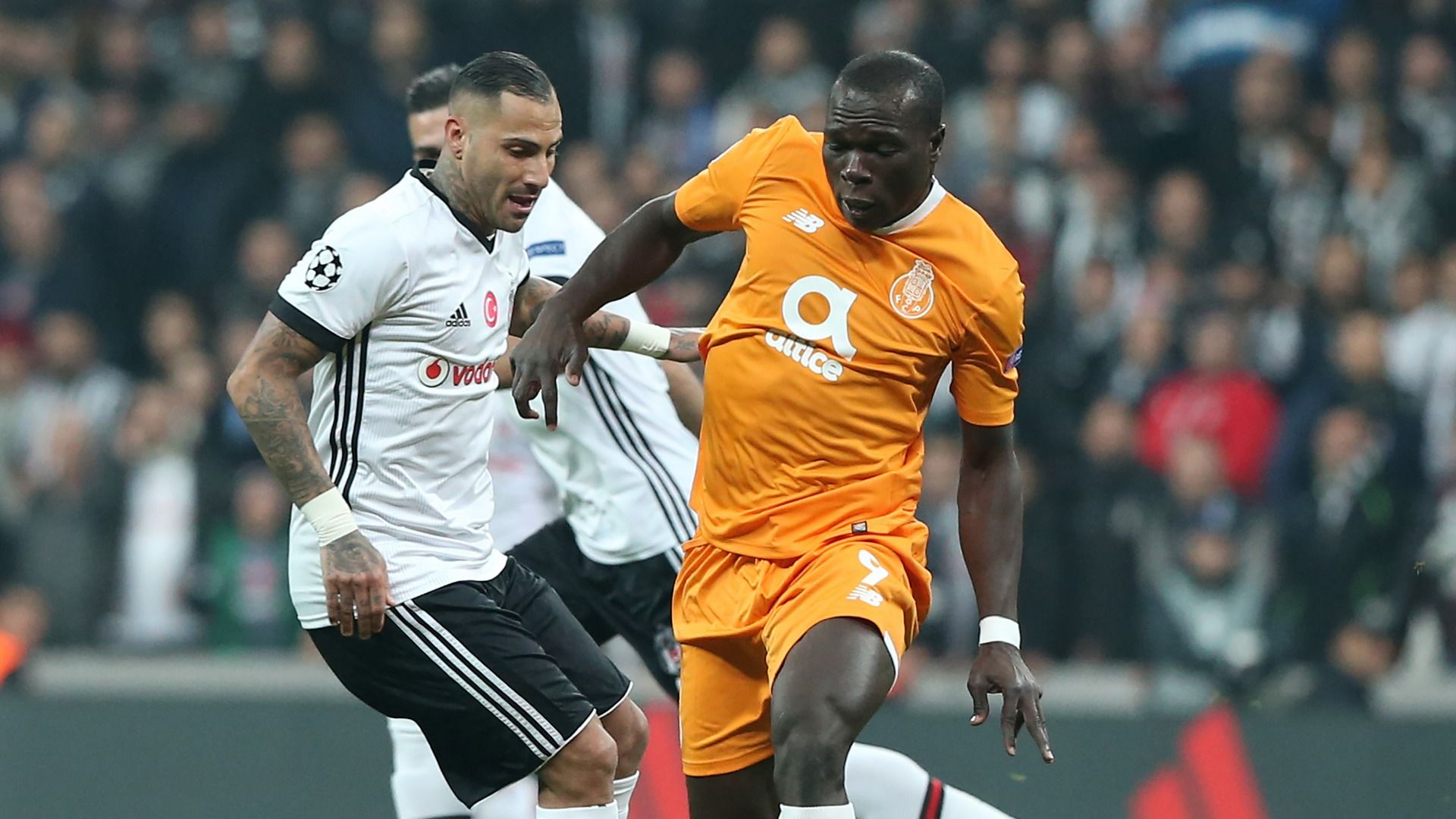 Ricardo Quaresma Vincent Aboubakar Besiktas Porto UCL 11212017