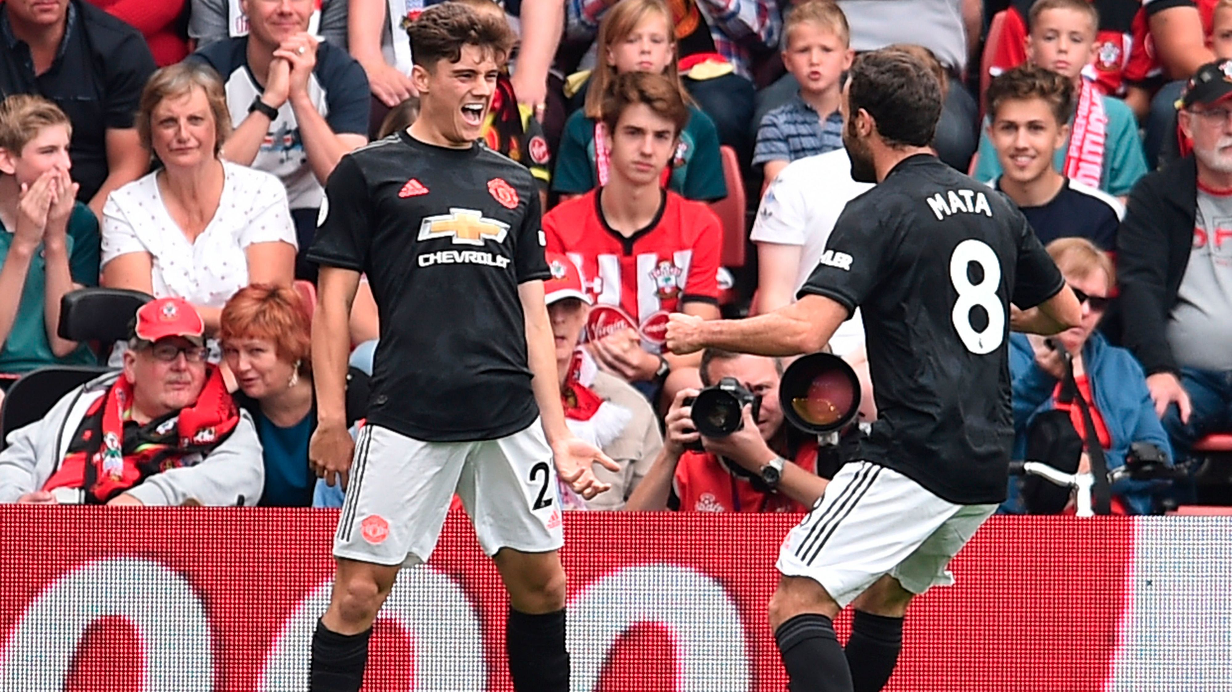 James Juan Mata Southampton Manchester United Premier League