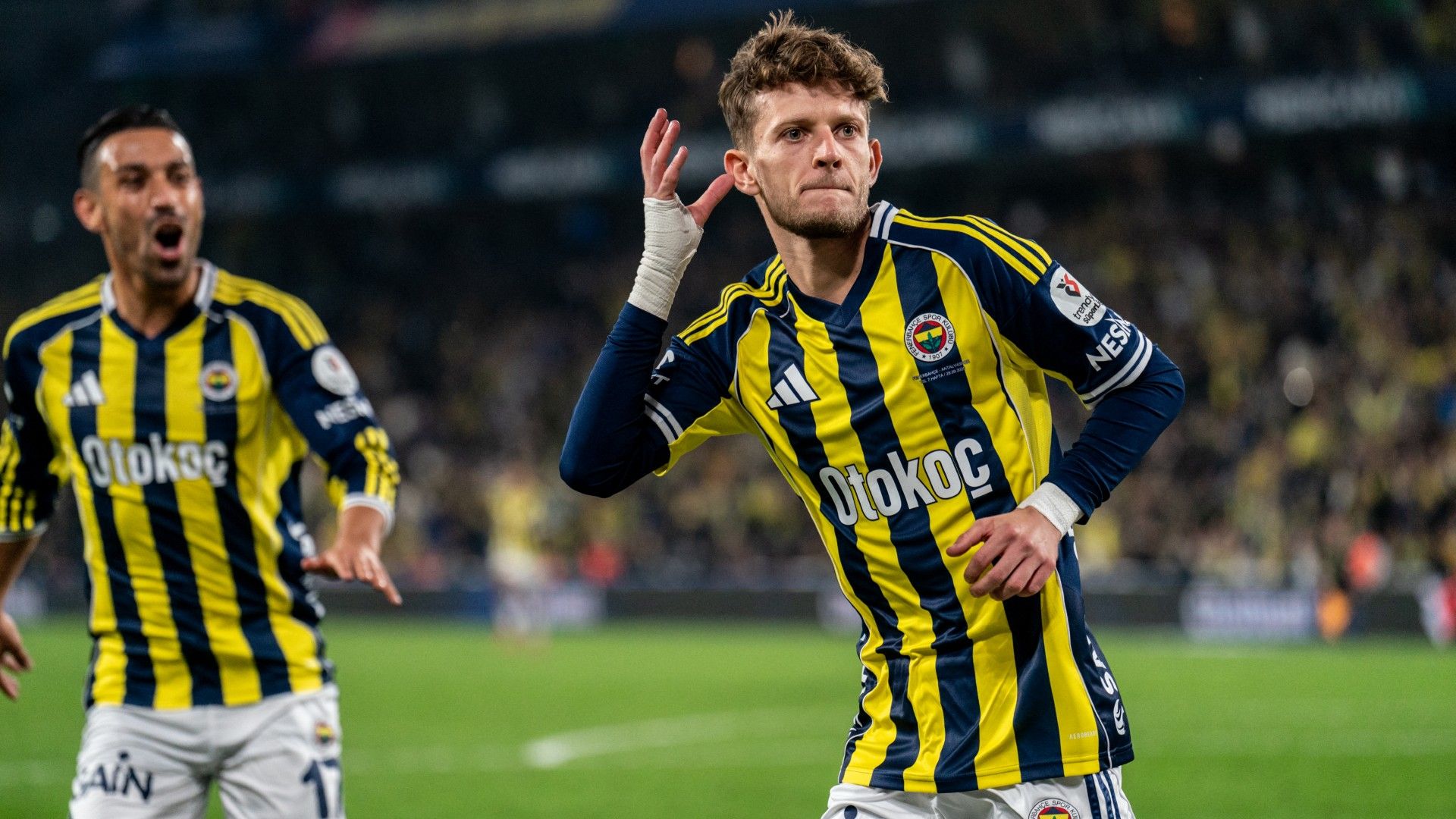 Sebastian Szymanski of Fenerbahce celebrates