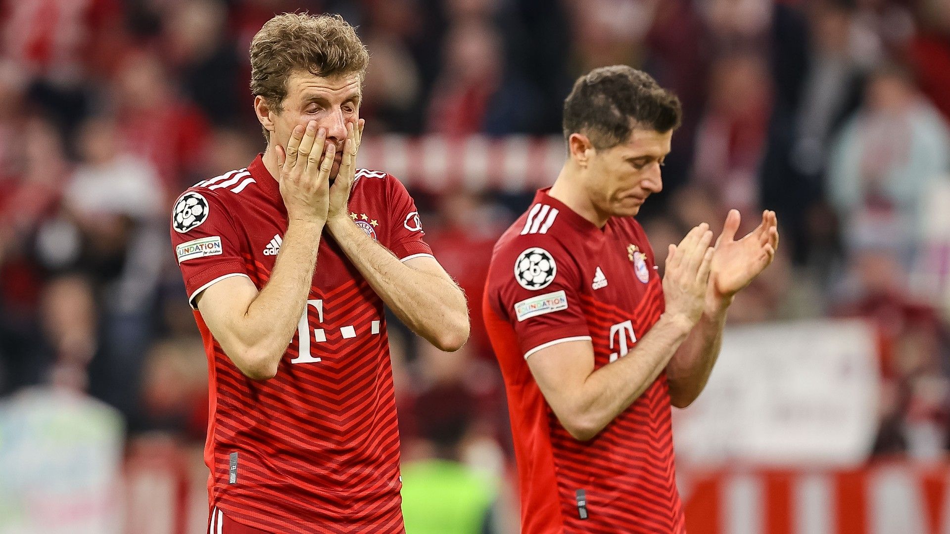 Thomas Muller Robert Lewandowski Bayern Munich 2021-22