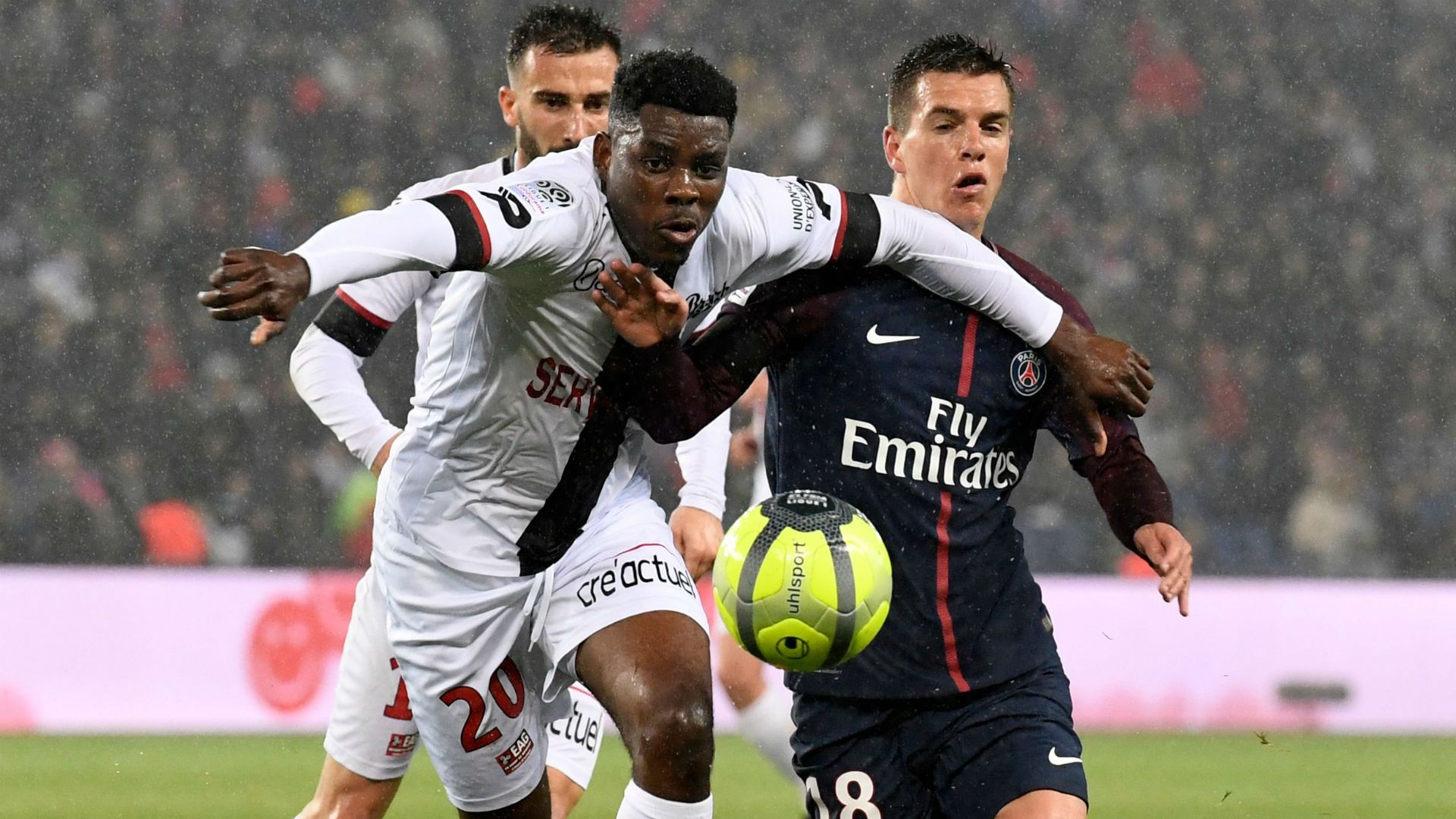 Giovani Lo Celso Felix Eboa PSG Guingamp Ligue 1 29042018
