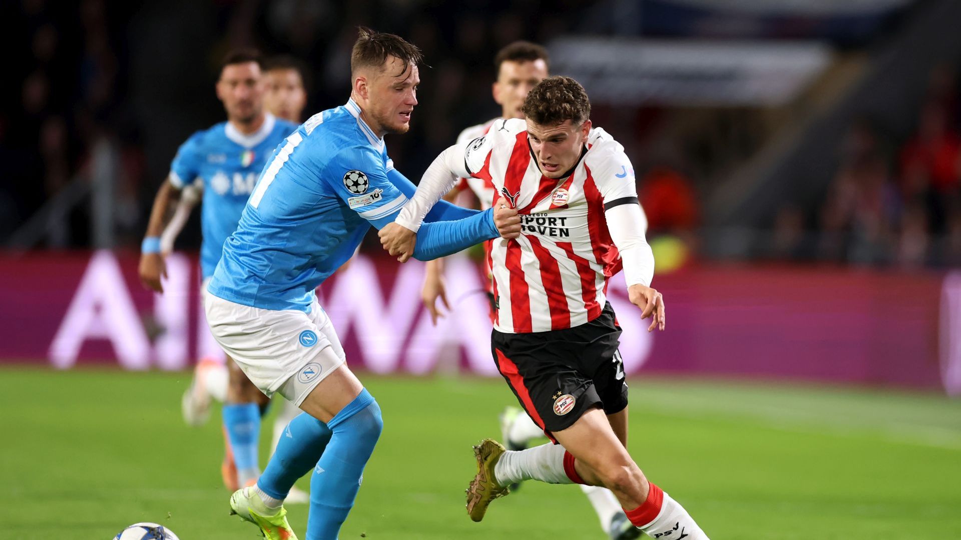 Beukema Psv Napoli 2025 trattiene 16.9