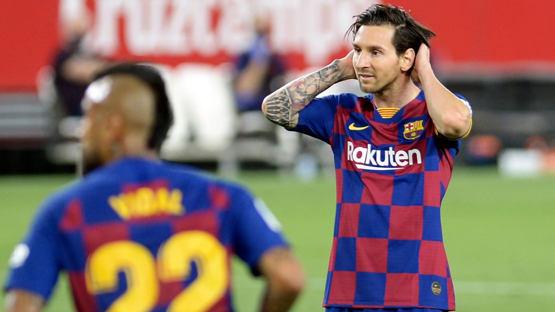 Arturo Vidal Lionel Messi en Sevilla