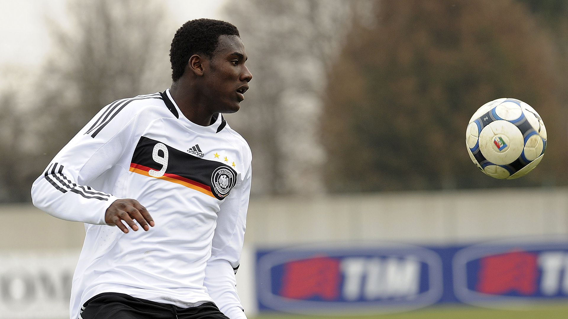 Peniel Mlapa DFB 2010