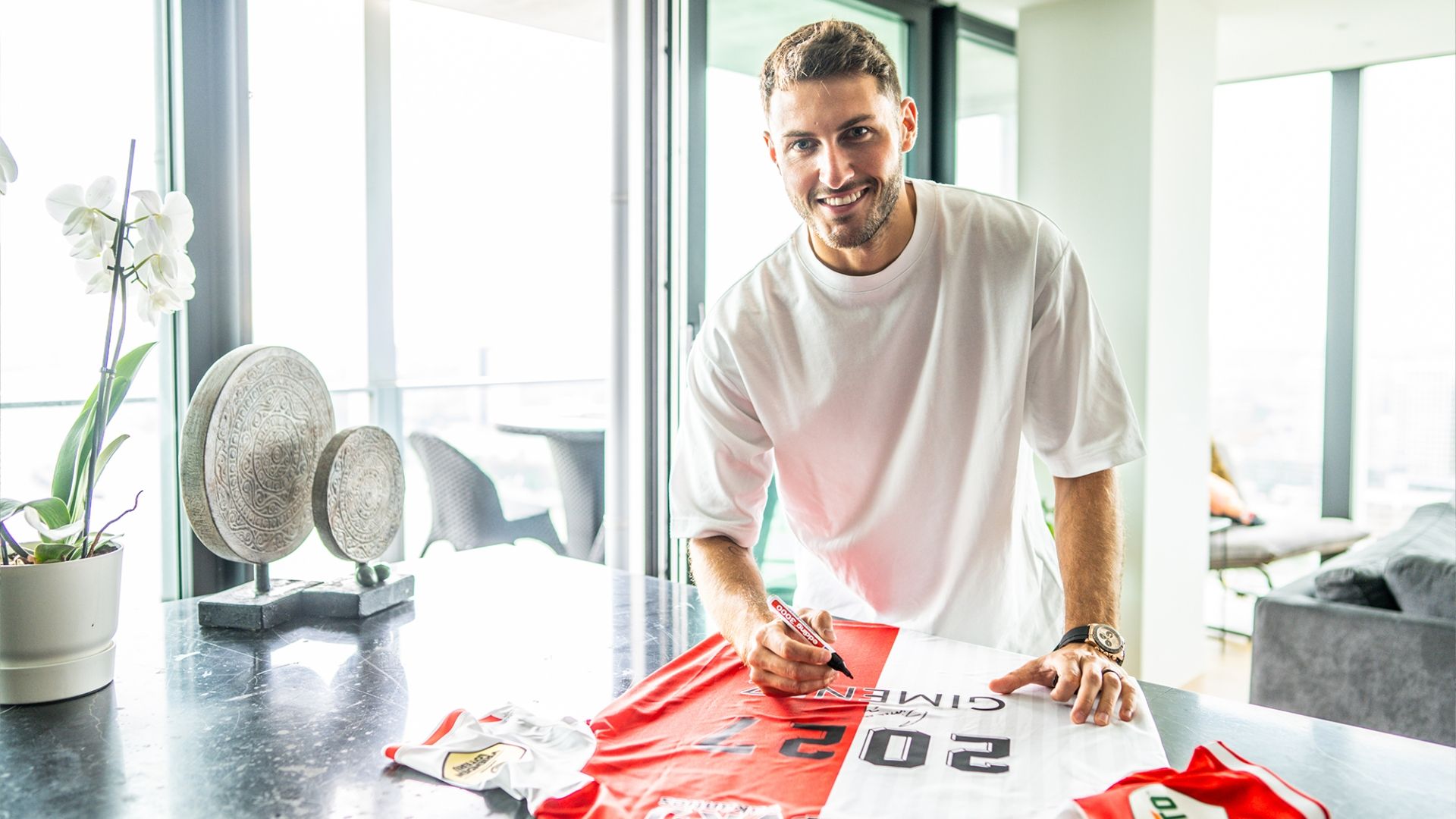 Santiago Giménez Feyenoord 2023 renovación