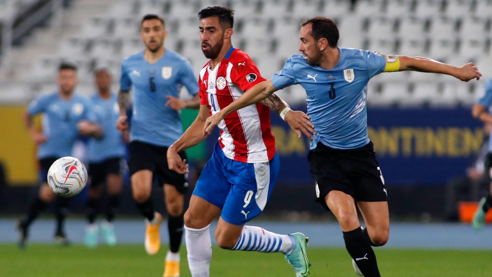 Diego Godín Uruguay Paraguay Copa América 2021