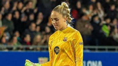 Lionesses goalkeeper Ellie Roebuck suffers 'brain injury' after taking heavy blow in Barcelona training | Goal.com UK