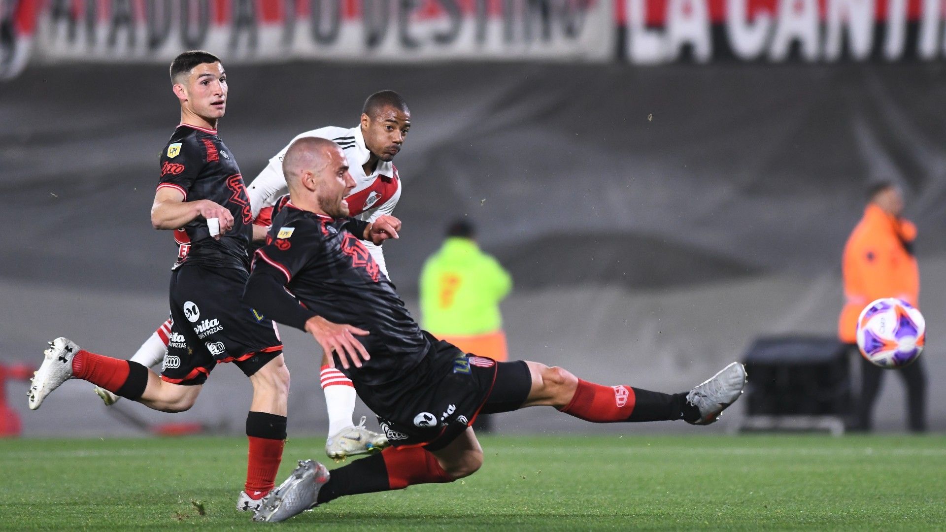 Nicolas De La Cruz River Barracas Central Torneo Liga Profesional 04092022