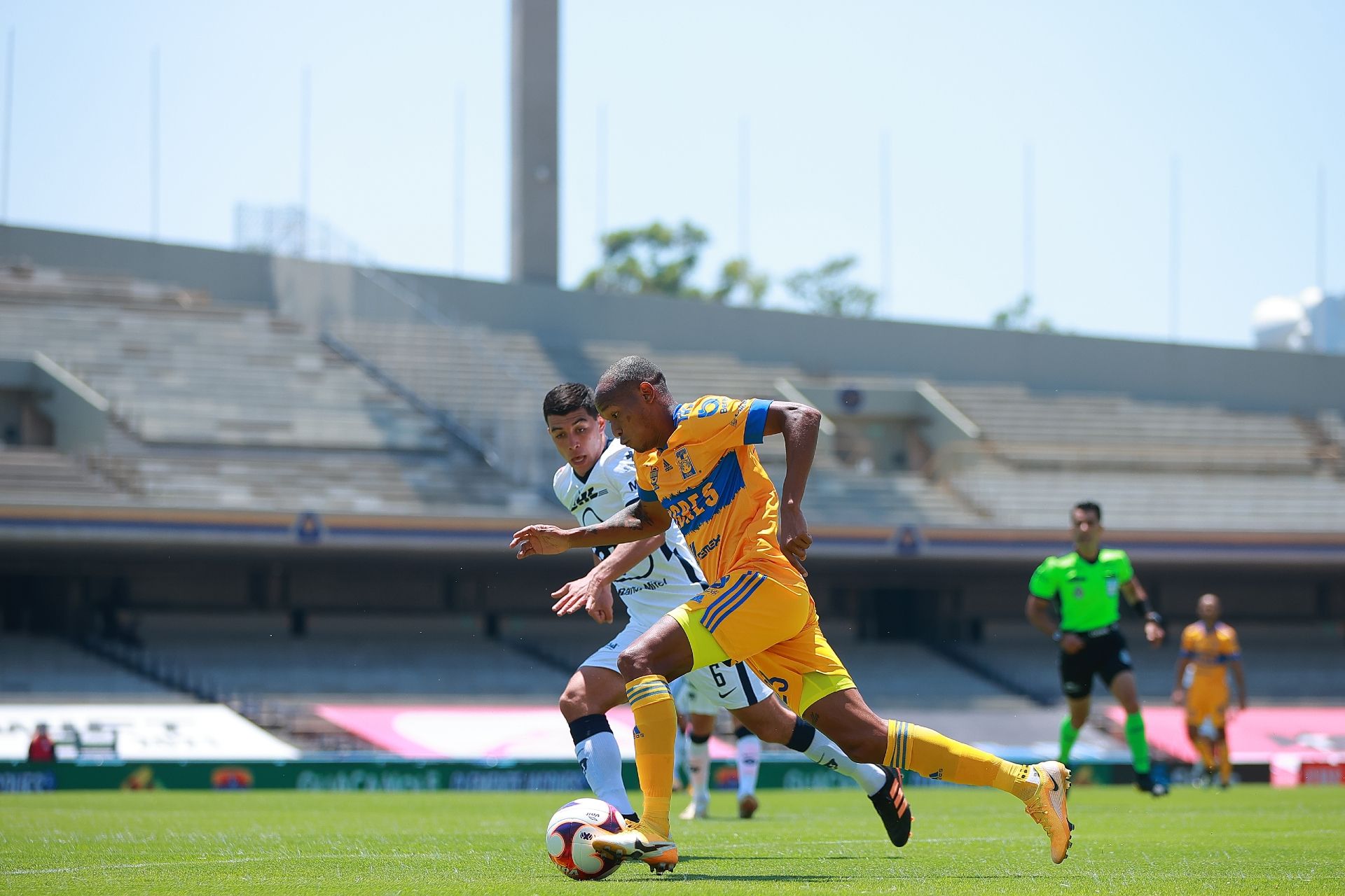 Erik Lira, Luis Quiñones / Pumas vs Tigres Guardianes 2021