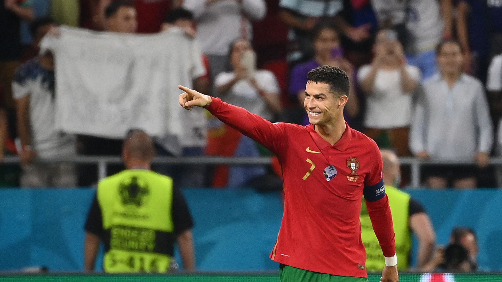 Cristiano Ronaldo joie but Portugal France