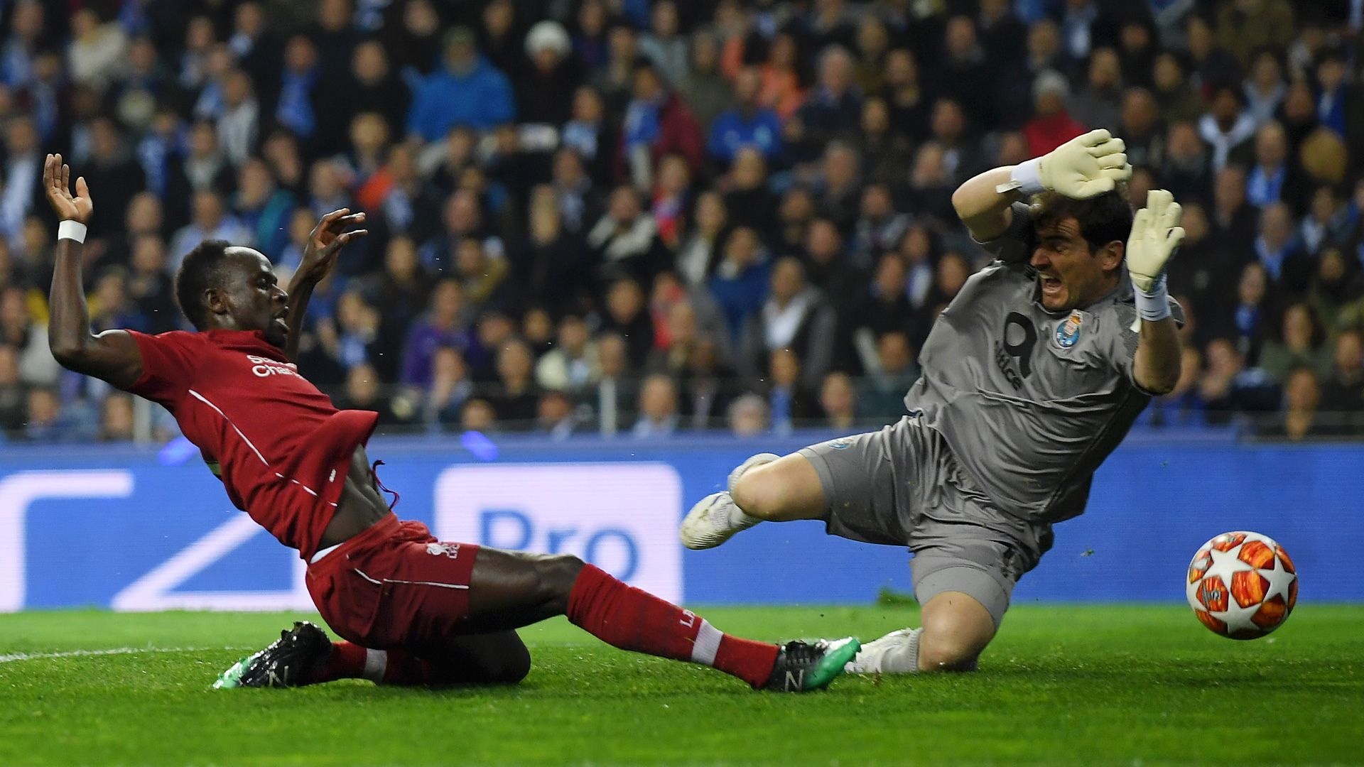 Sadio Mane Porto 0419