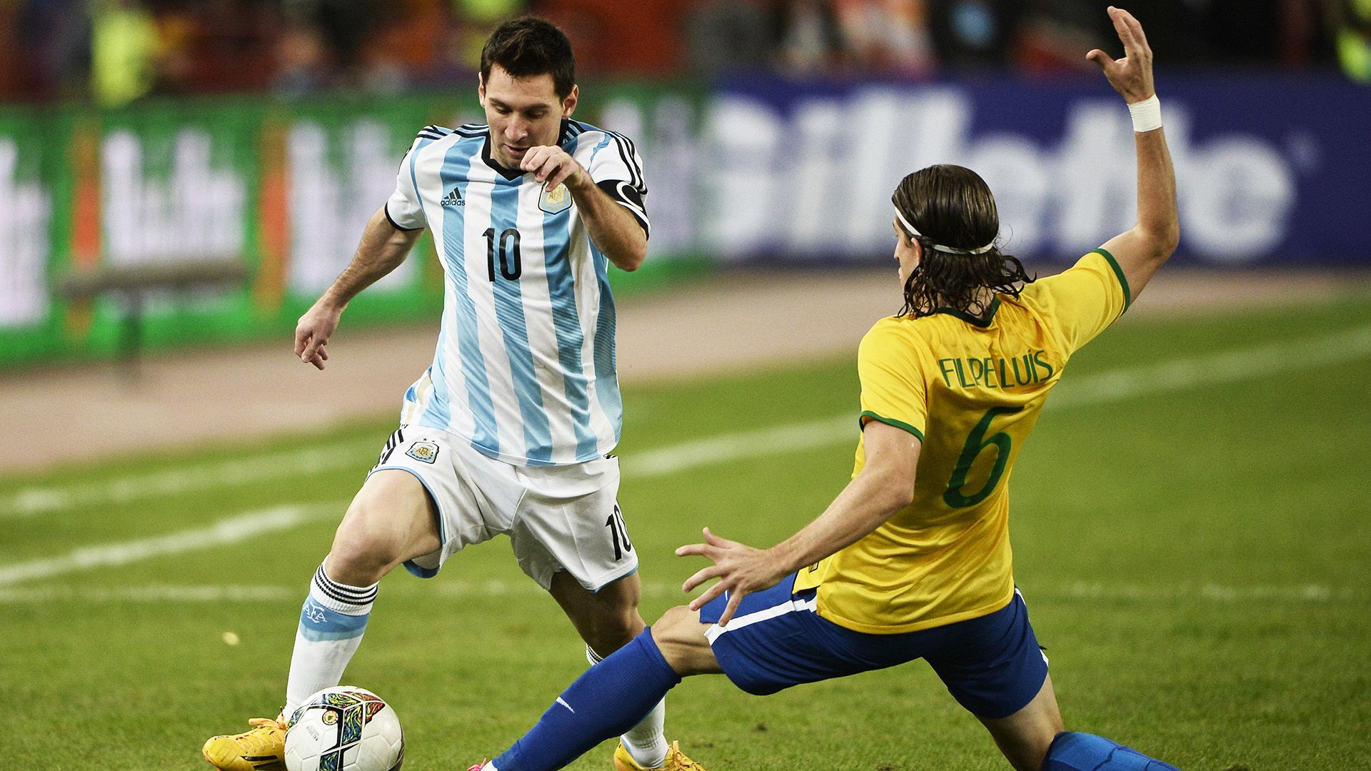 Lionel Messi, Filipe Luis | Brazil 2-0 Argentina | Superclásico de las Américas | 11 10 2014