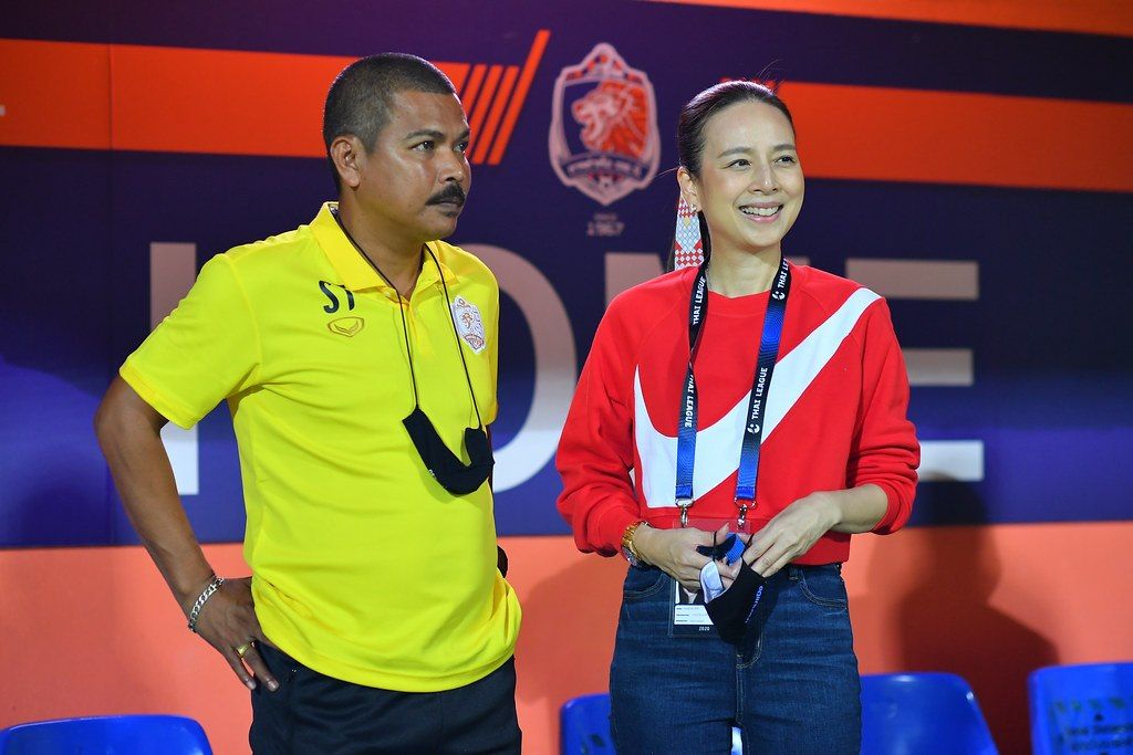 สระราวุฒิ - มาดามแป้ง