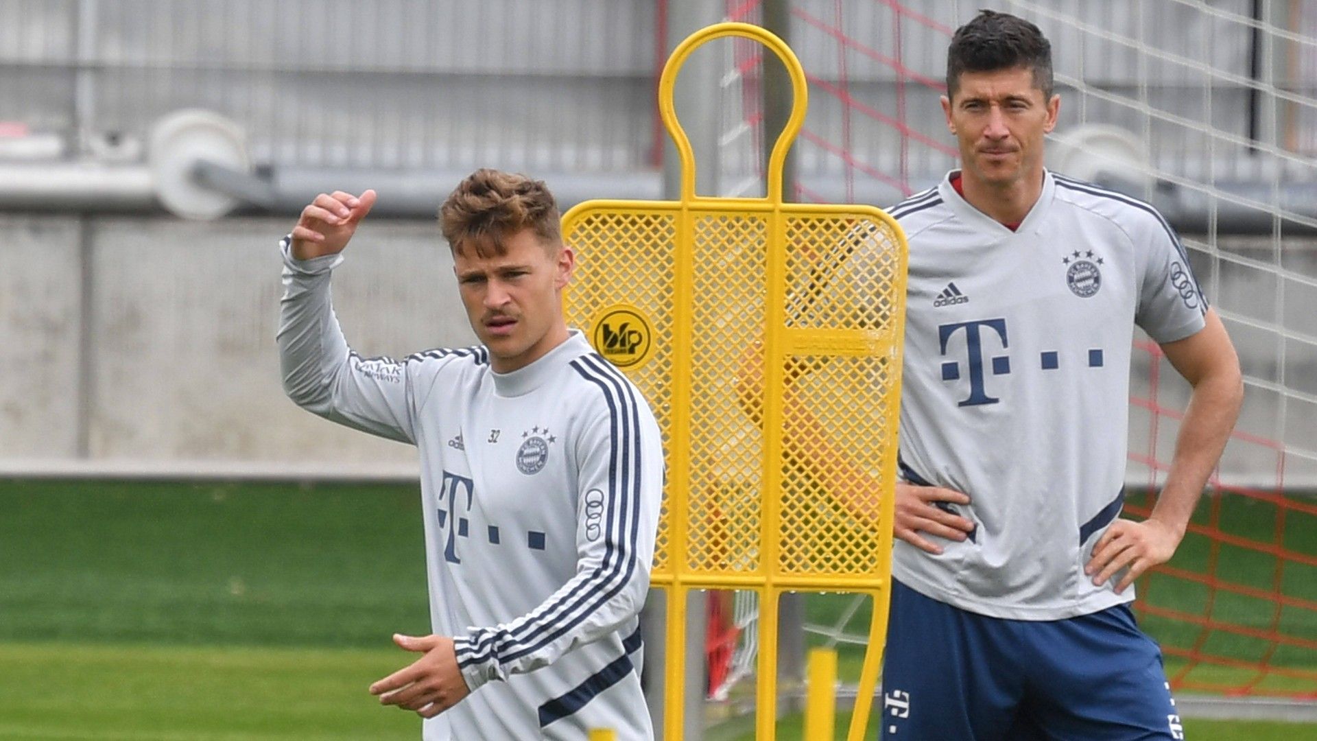 *GER ONLY* FC Bayern Joshua Kimmich Robert Lewandowski