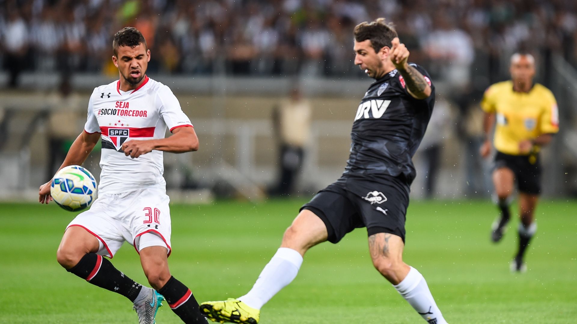 Atlético-MG x São Paulo 30072015 Lucas Pratto Lucão