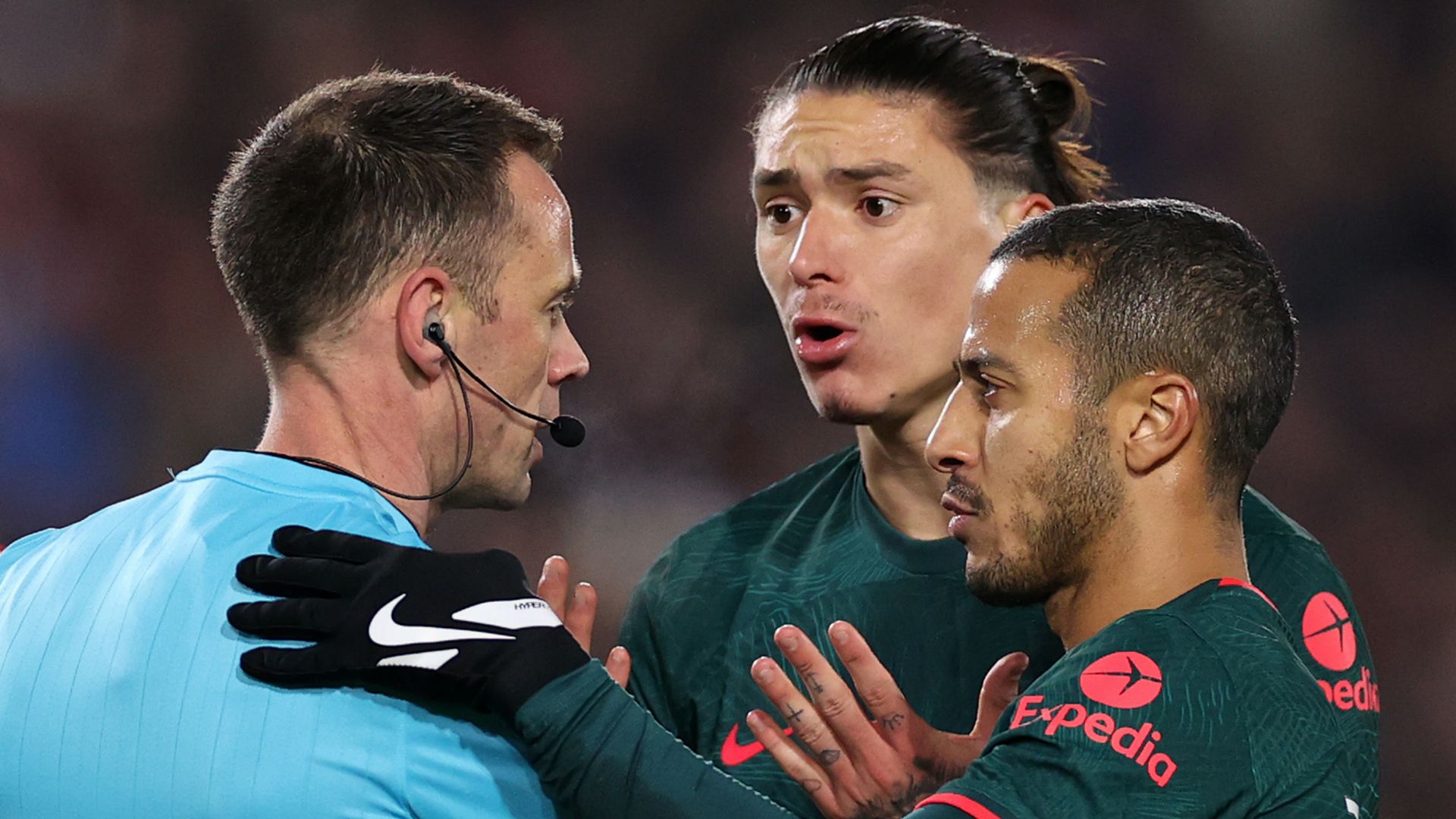Darwin Nunez Thiago Liverpool referee 2022-23