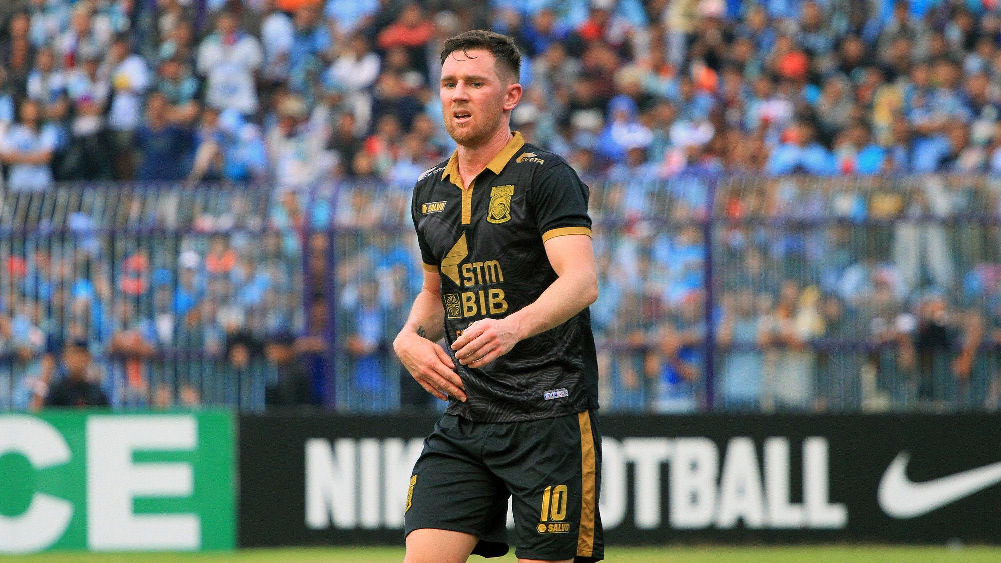 Shane Smeltz - Pusamania Borneo